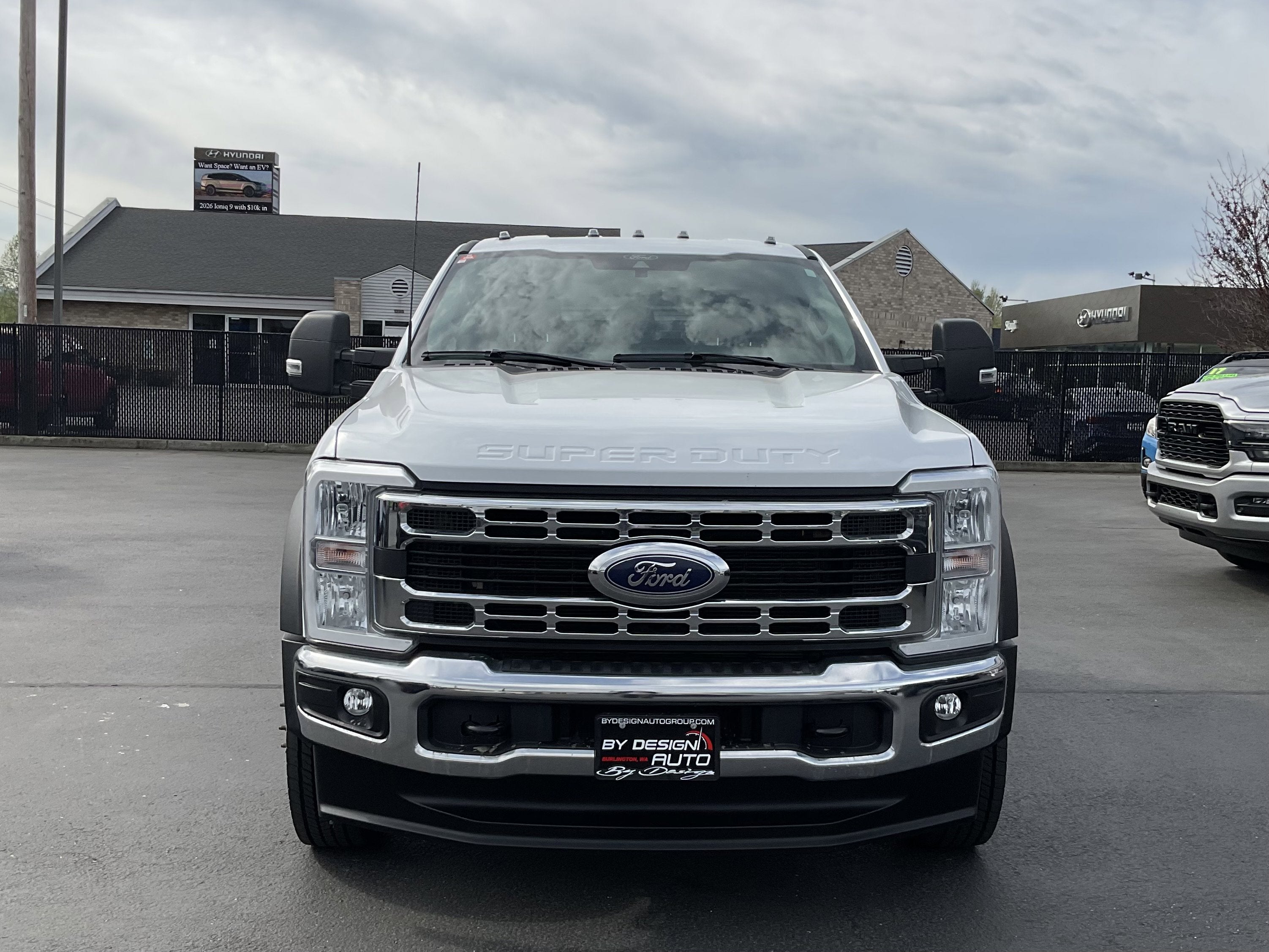 2024 Ford Super Duty F-450 DRW XLT 179 WB 4x4 Diesel w/Heated seats