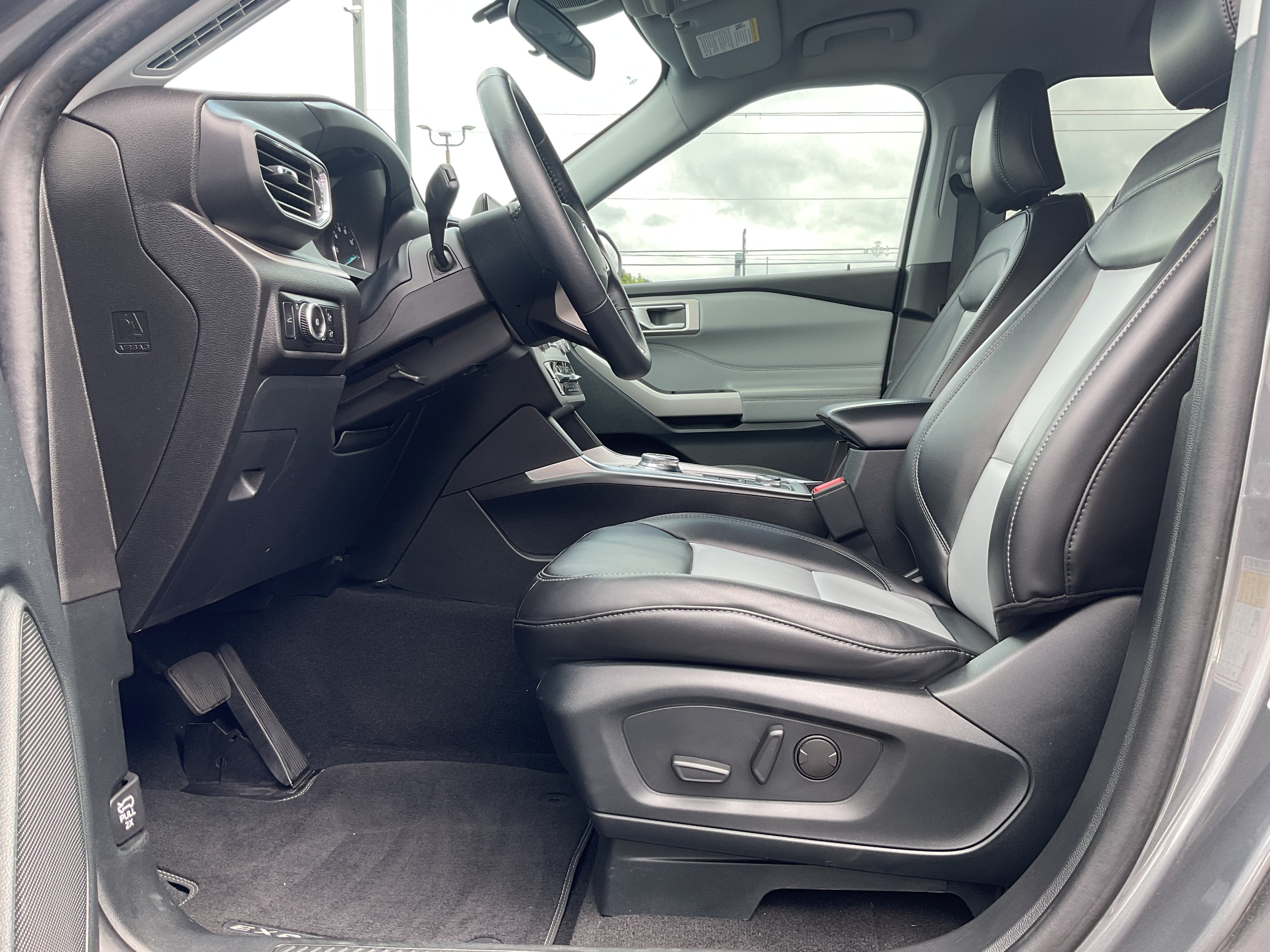 2023 Ford Explorer XLT 202A Sport 4x4