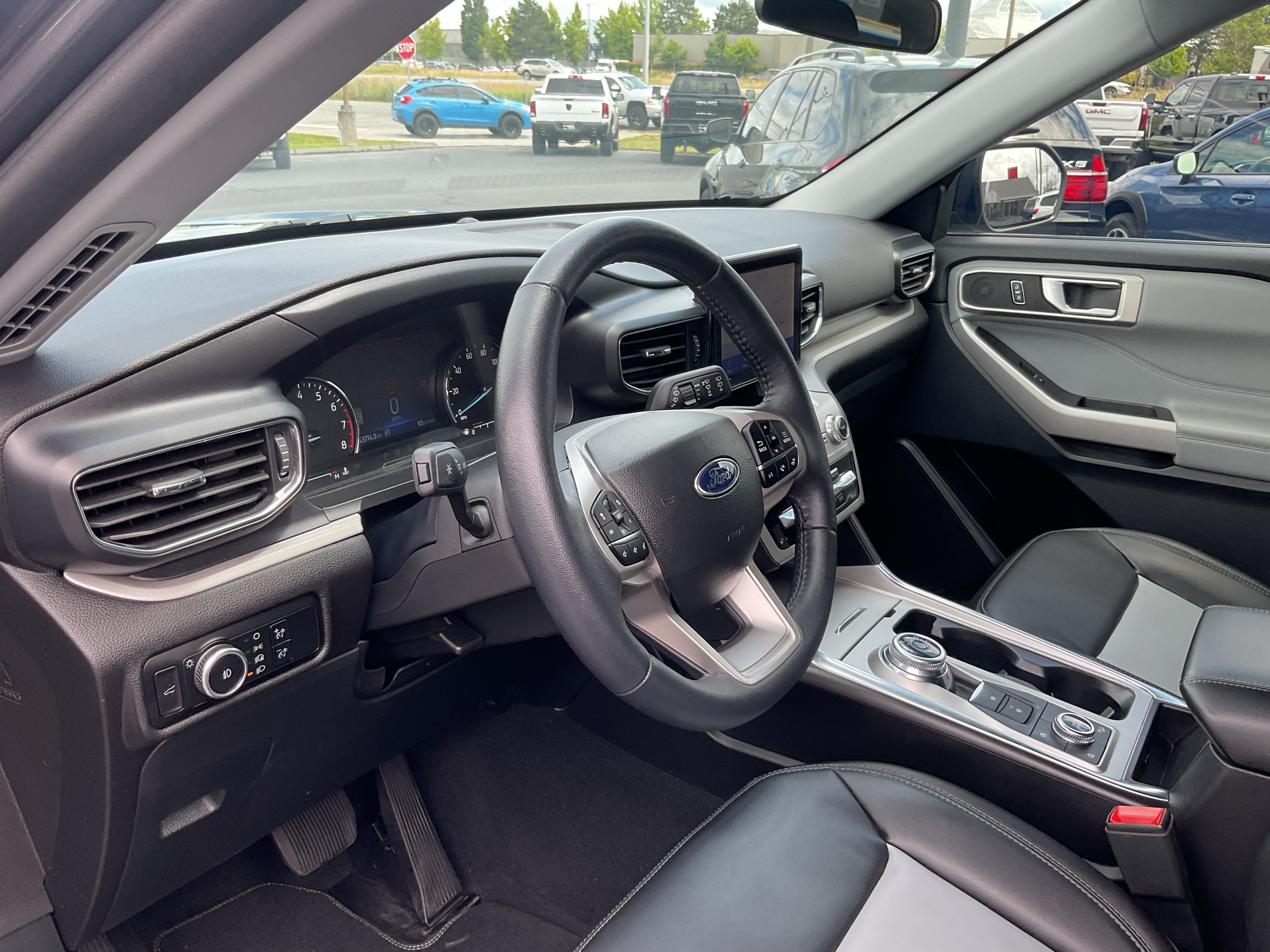 2023 Ford Explorer XLT 202A Sport 4x4