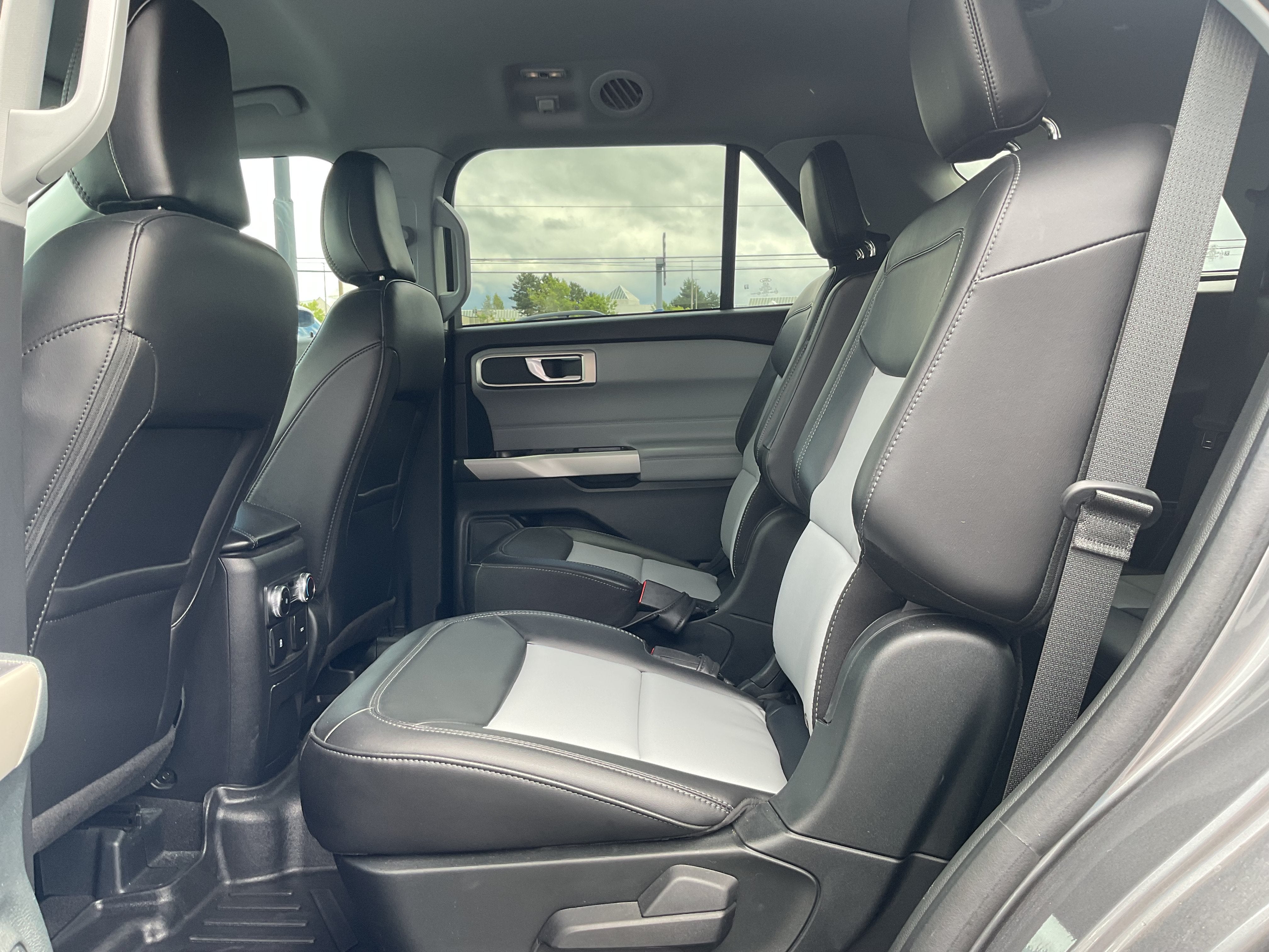 2023 Ford Explorer XLT 202A Sport 4x4
