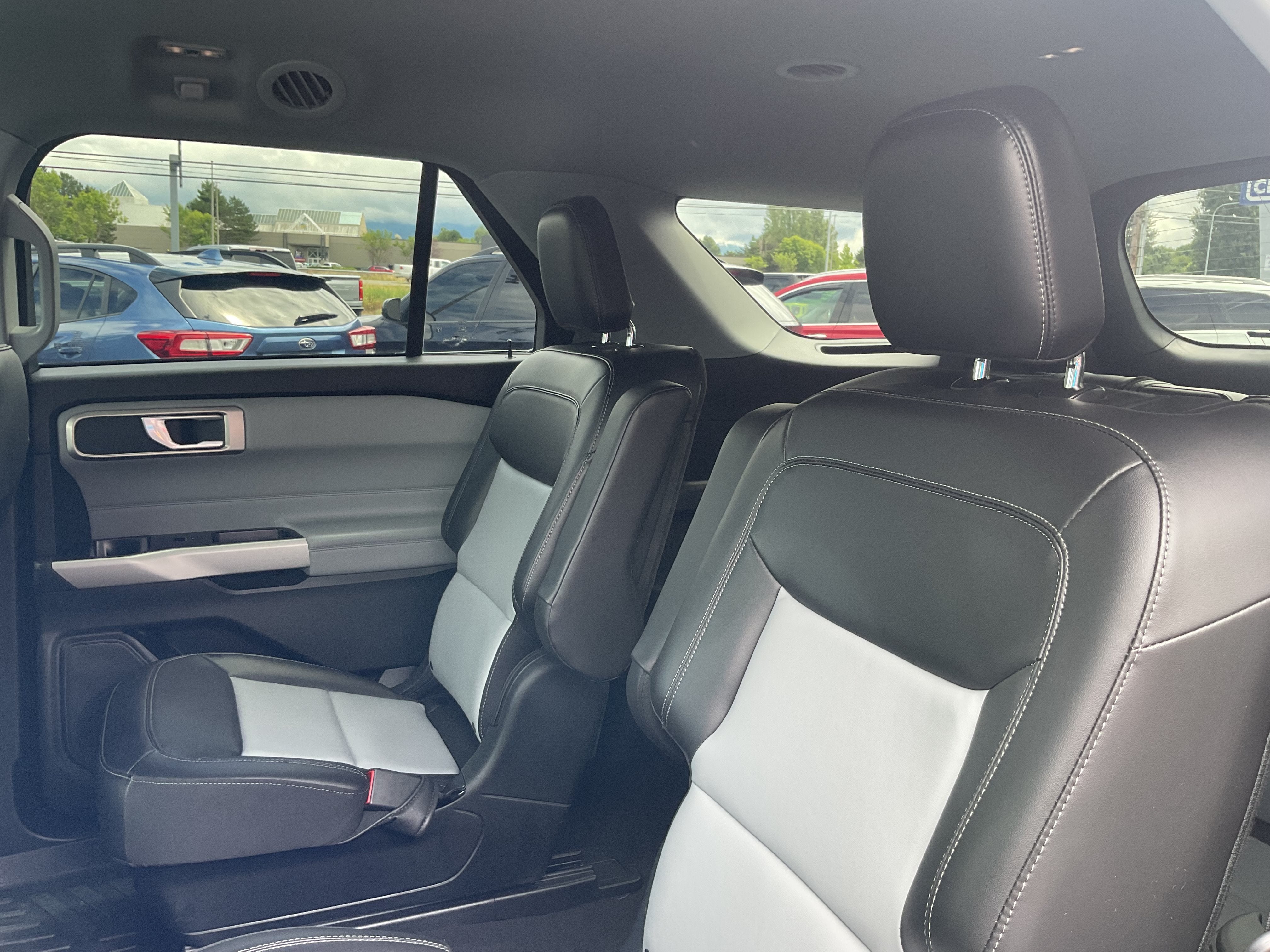 2023 Ford Explorer XLT 202A Sport 4x4