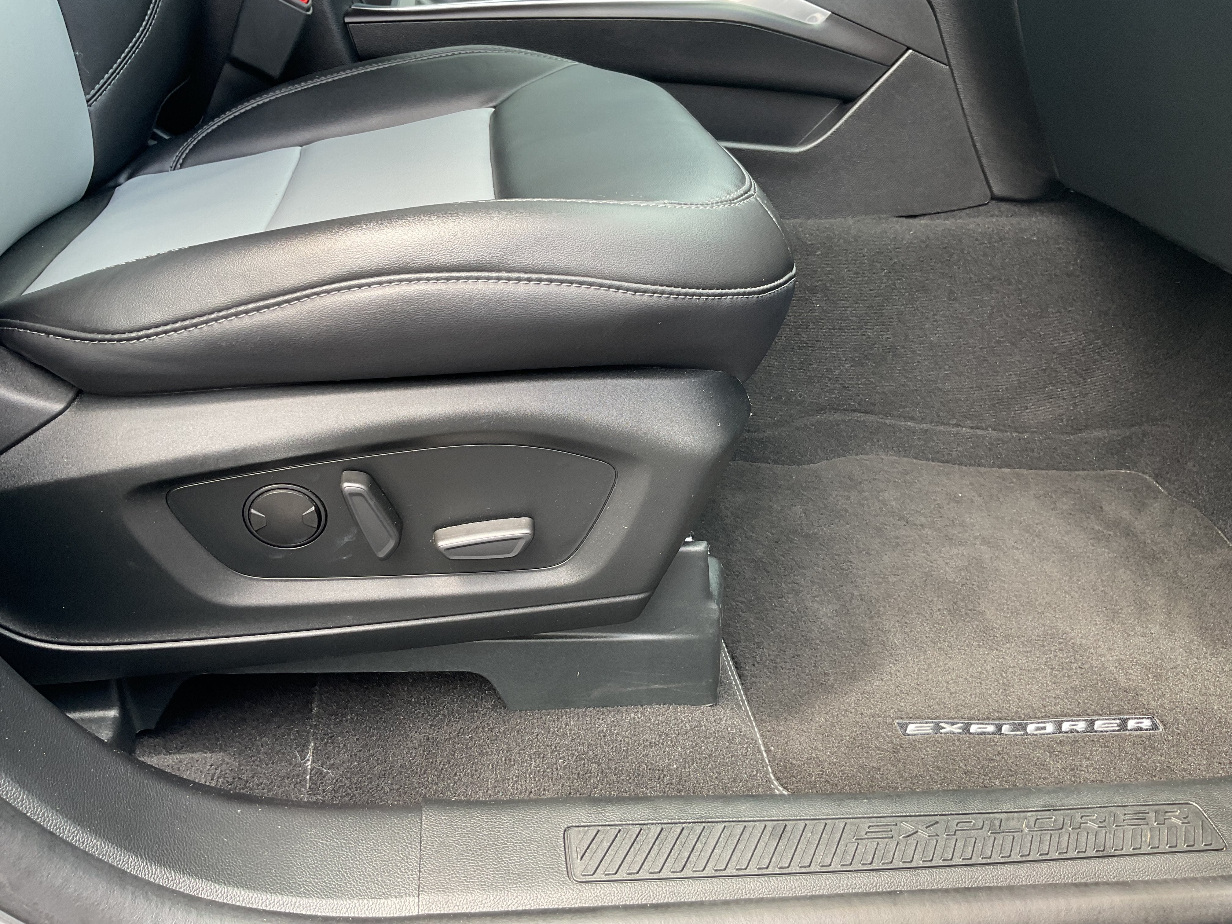 2023 Ford Explorer XLT 202A Sport 4x4