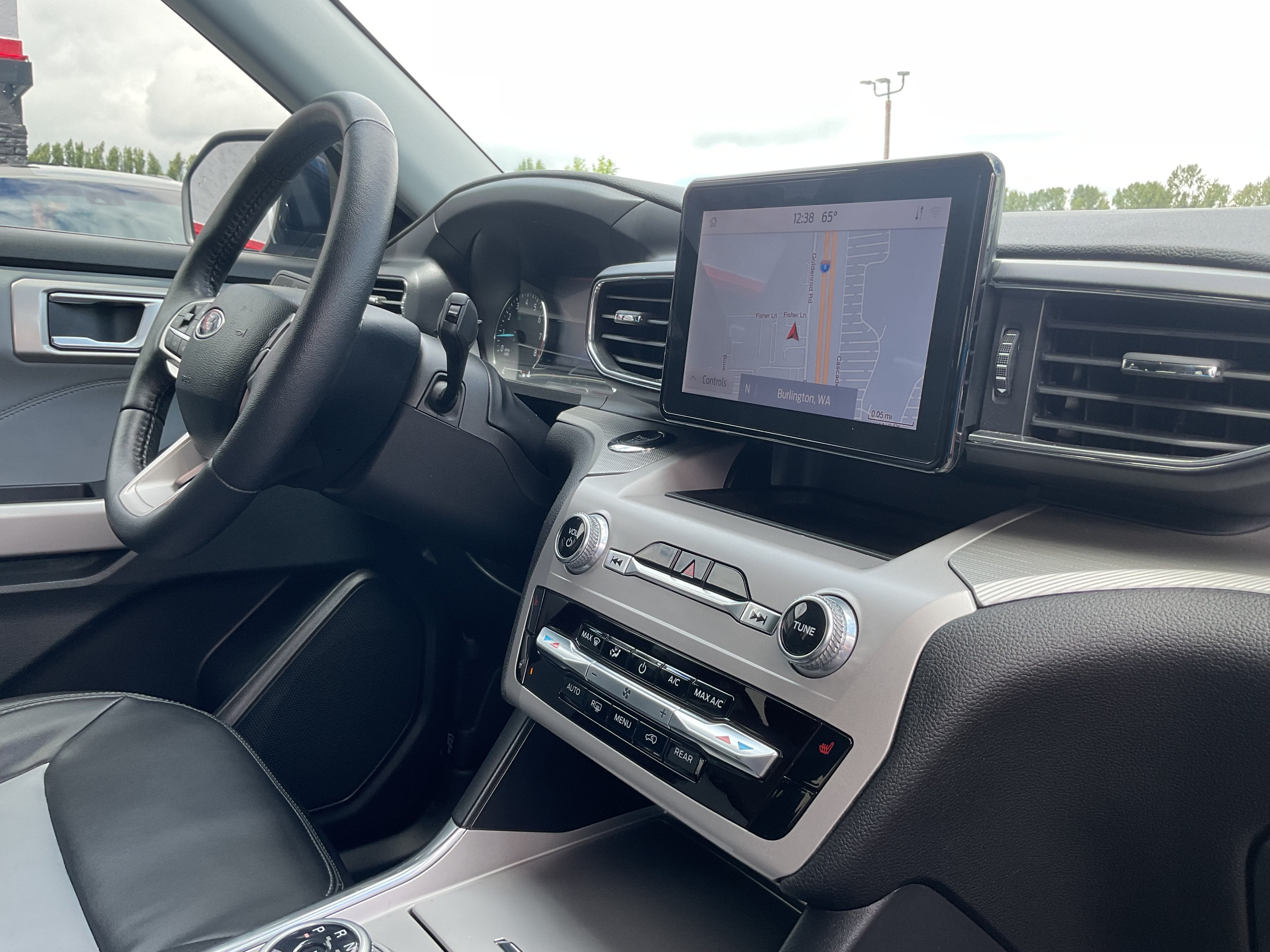 2023 Ford Explorer XLT 202A Sport 4x4