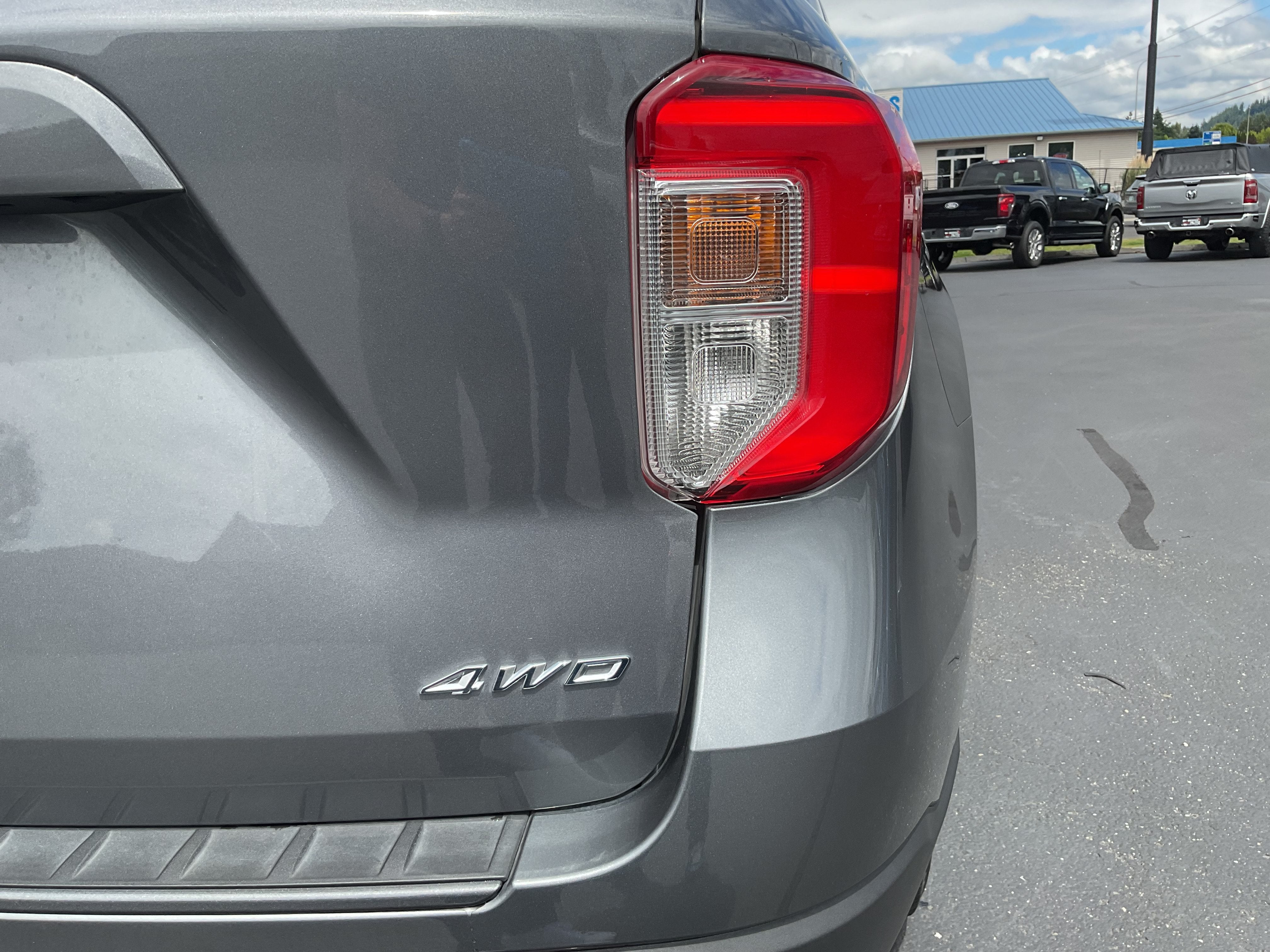 2023 Ford Explorer XLT 202A Sport 4x4