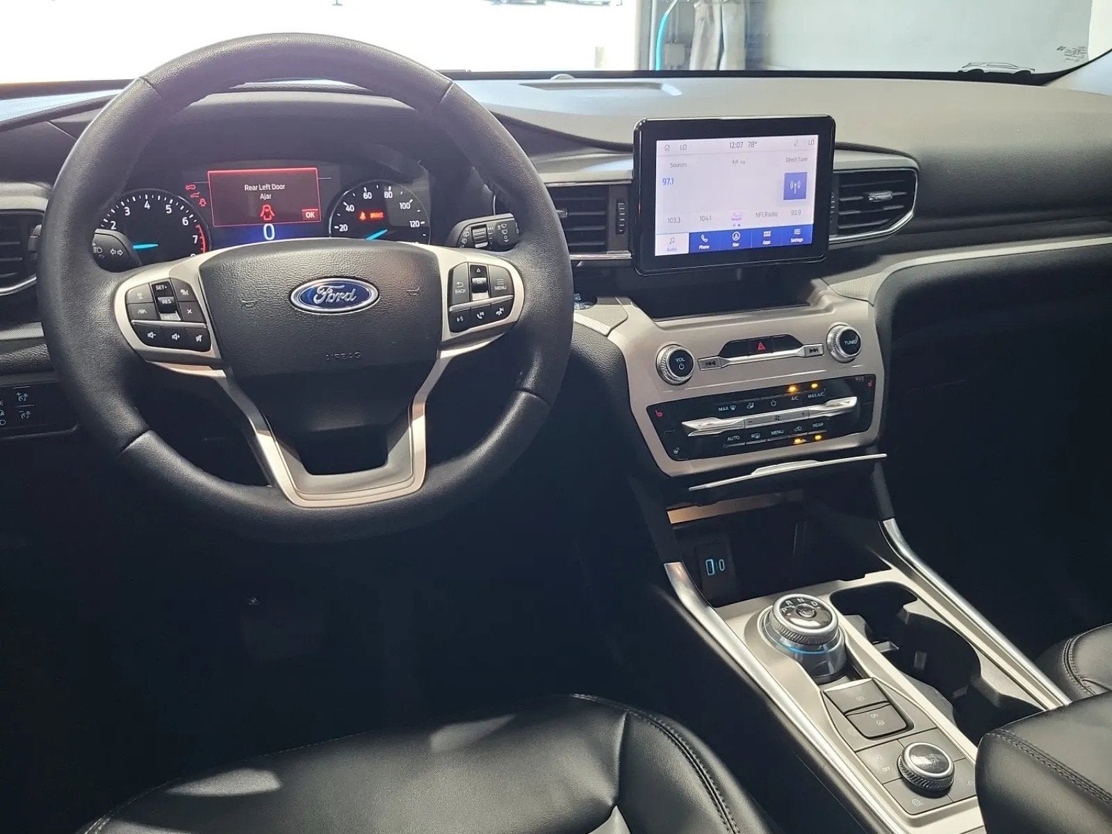 2023 Ford Explorer XLT 4x4 202A Sport Package