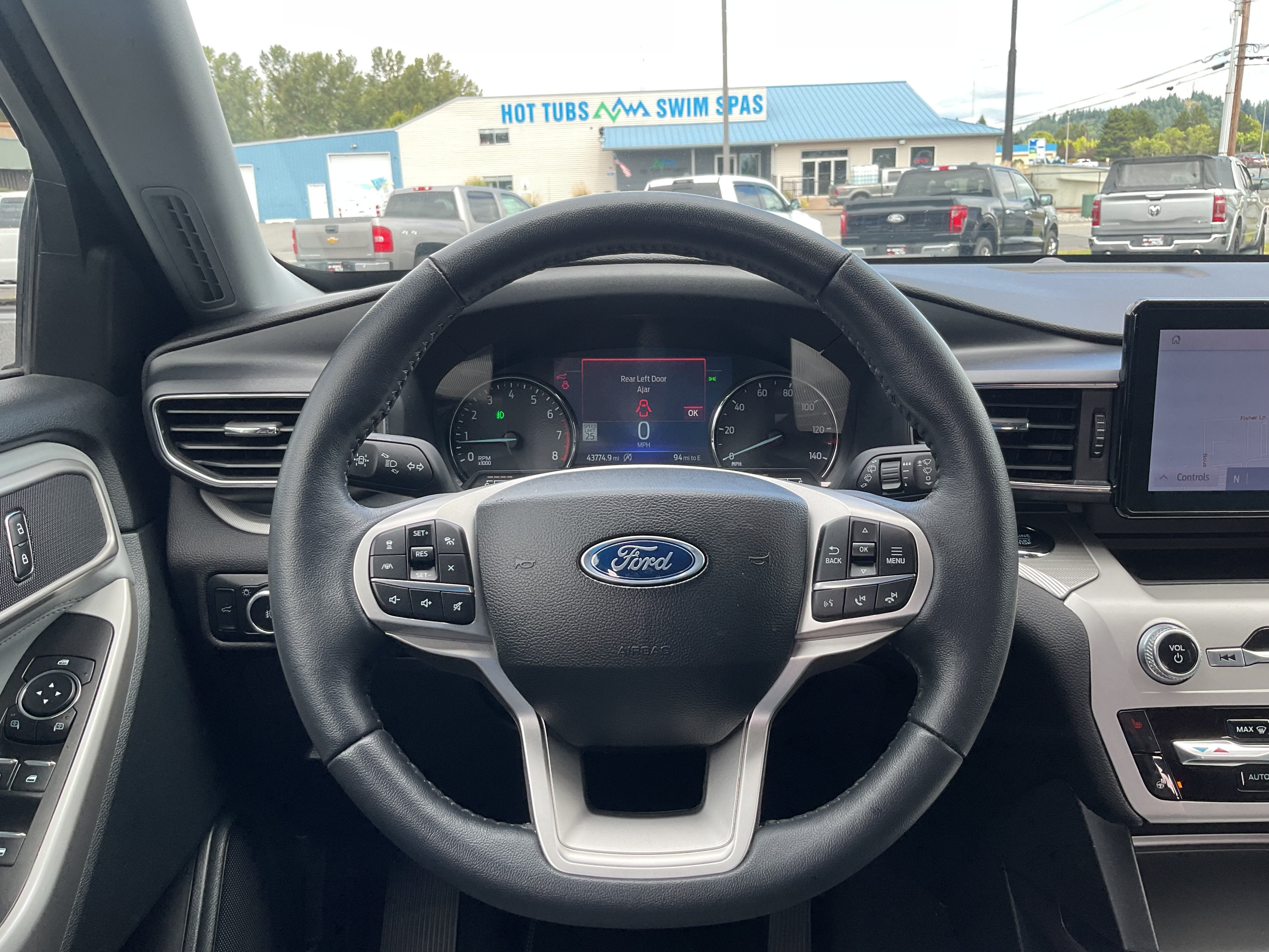 2023 Ford Explorer XLT 202A Sport 4x4