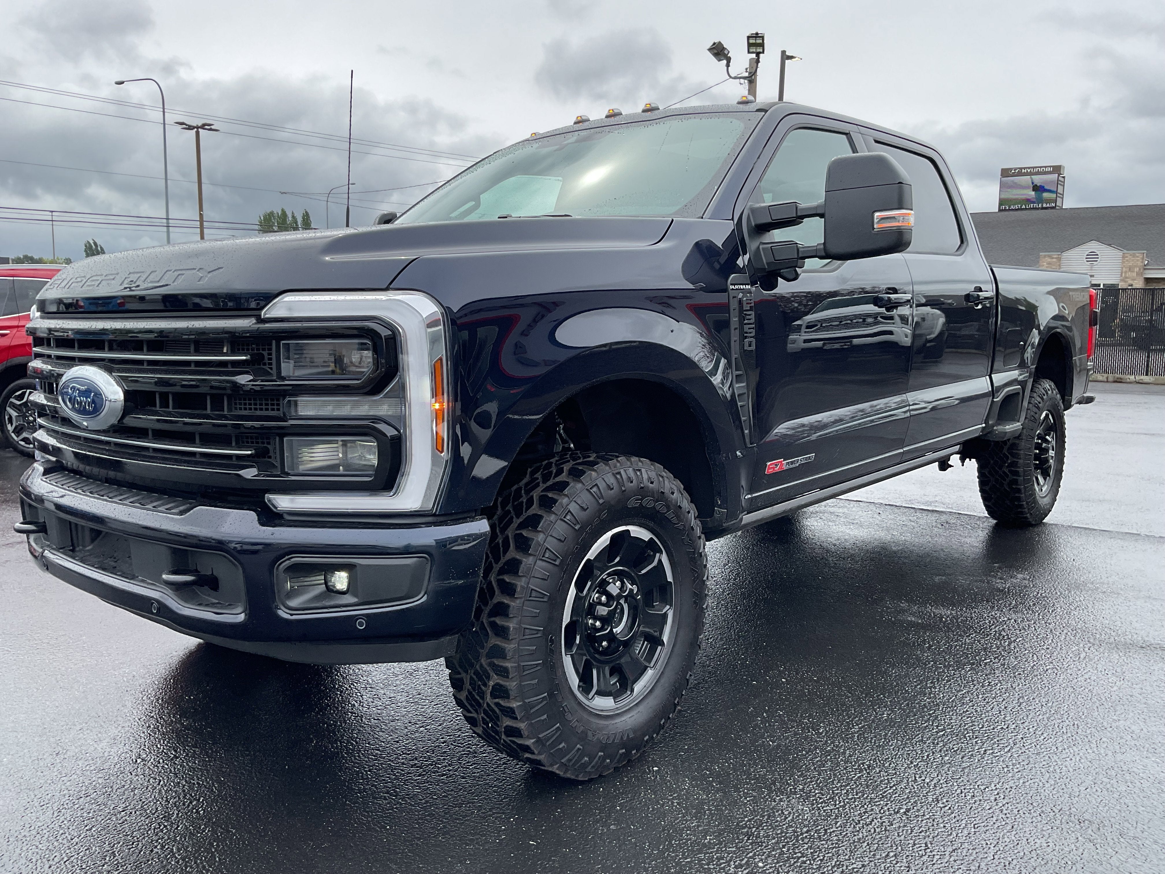 2025 Ford F-350 Platinum 4x4 Crew Cab 160 in SRW's photo