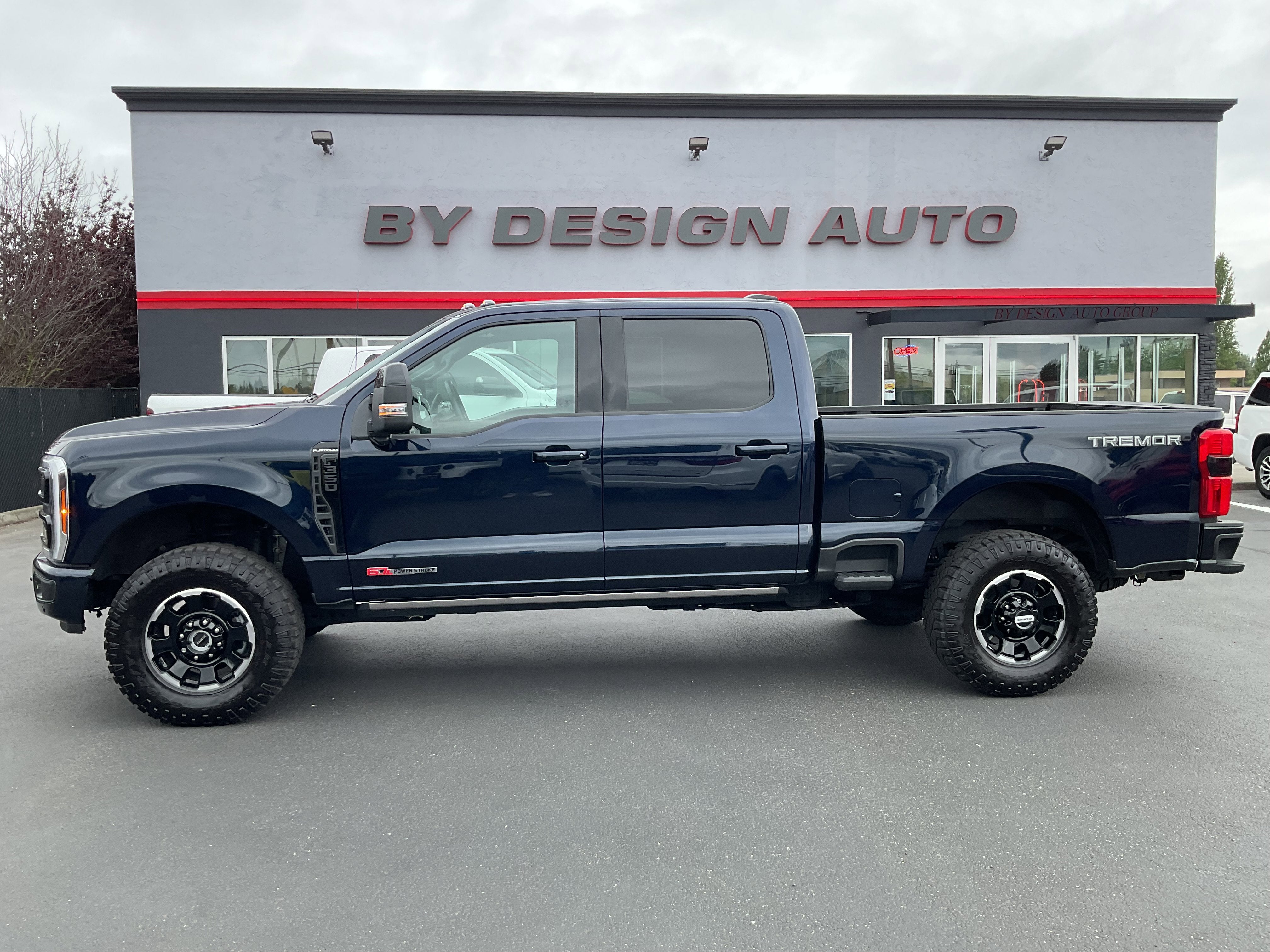 2025 Ford Super Duty F-350 SRW Platinum Tremor High Output Diesel 4x4