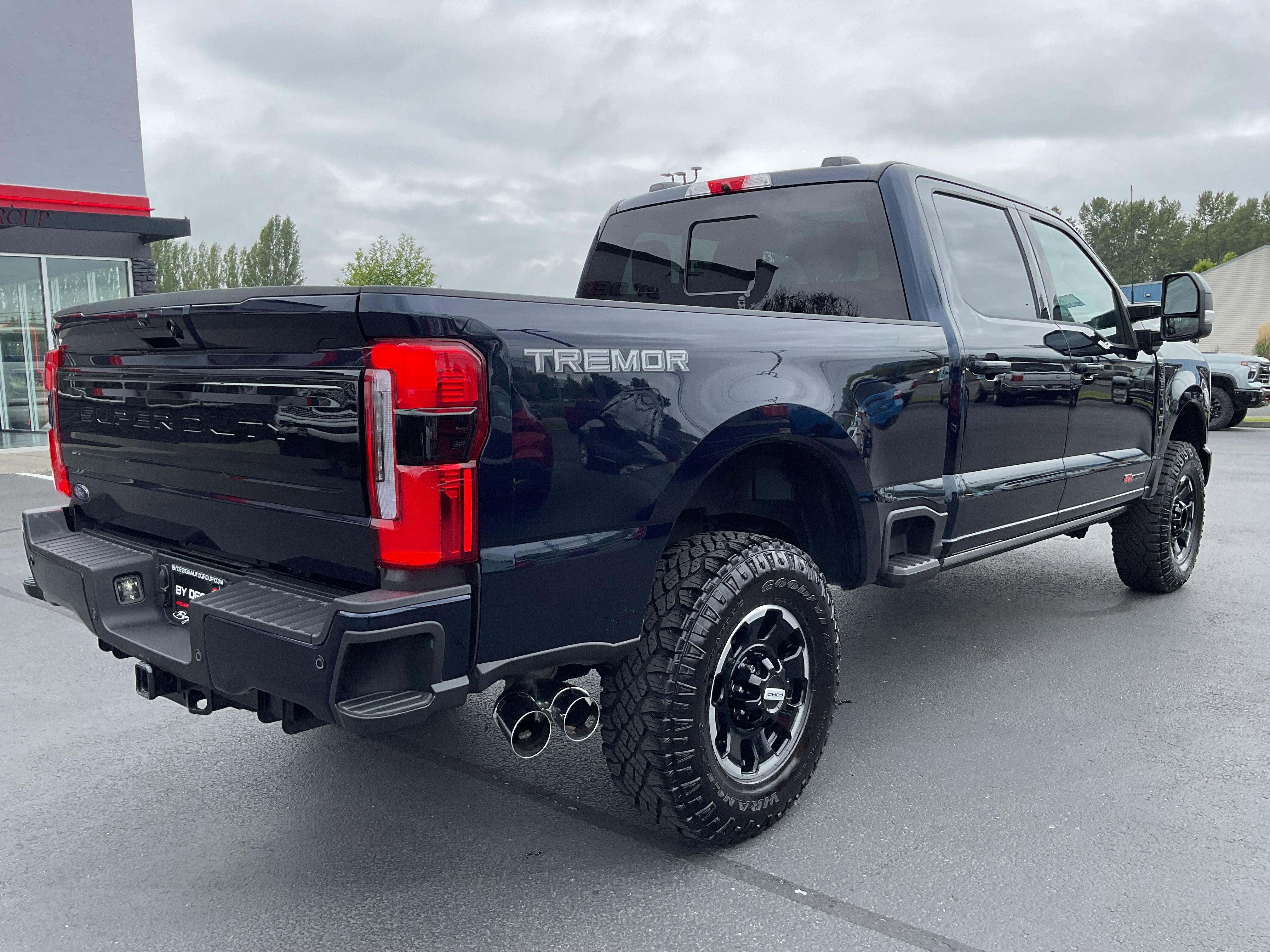 2025 Ford Super Duty F-350 SRW Platinum Tremor High Output Diesel 4x4