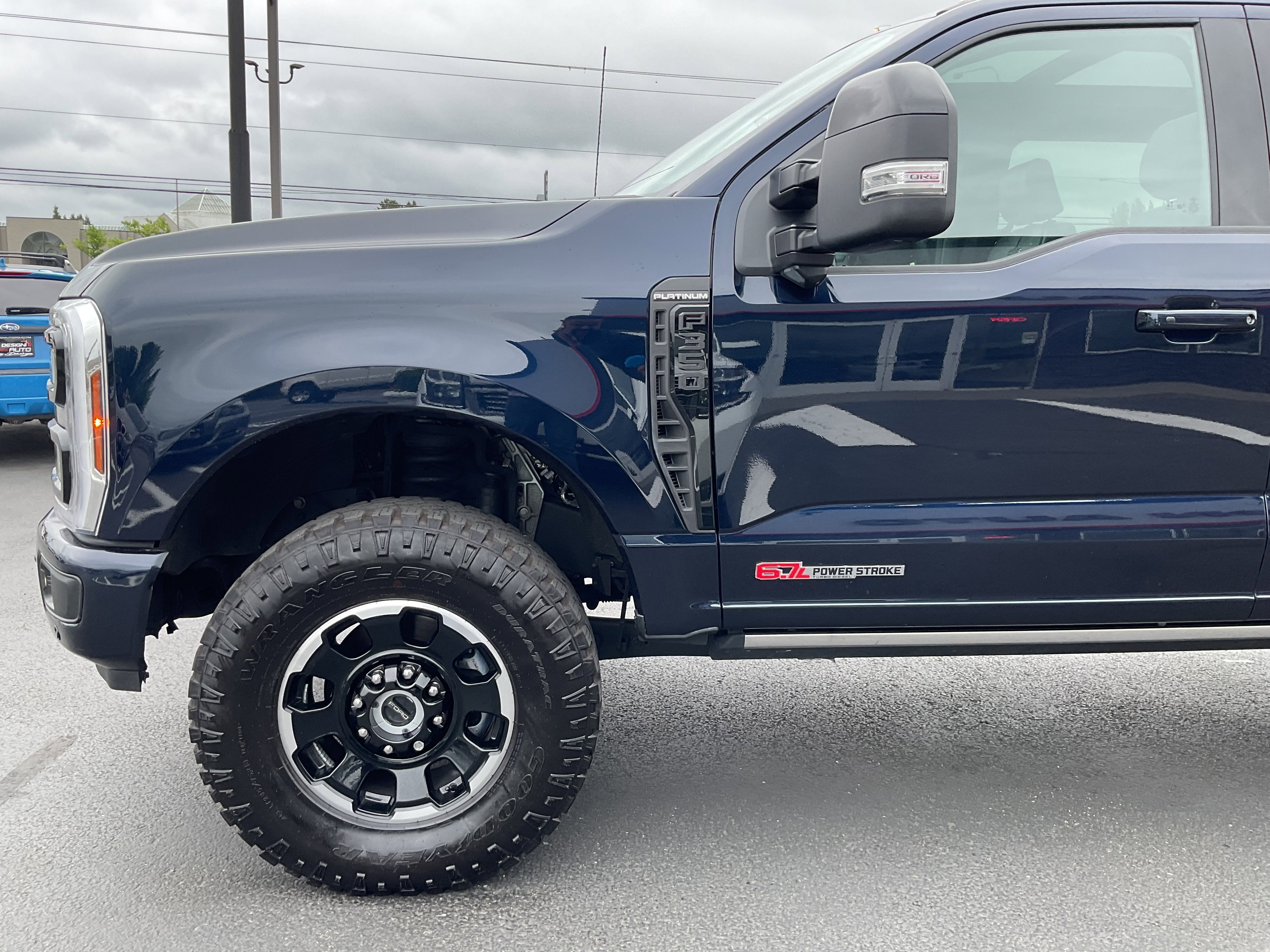 2025 Ford Super Duty F-350 SRW Platinum Tremor High Output Diesel 4x4