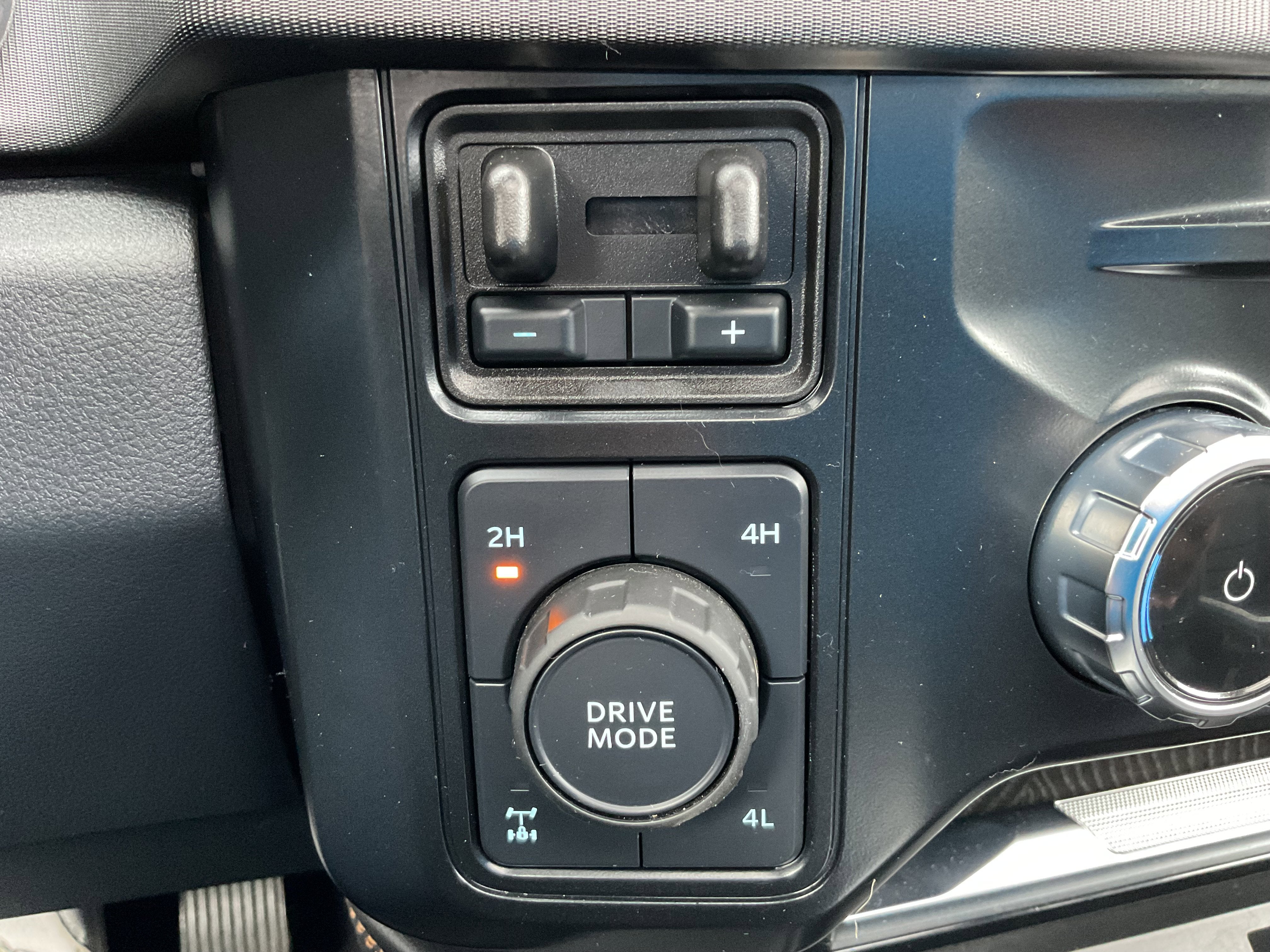 2024 Ford Super Duty F-350 SRW Platinum High Output Diesel 4x4