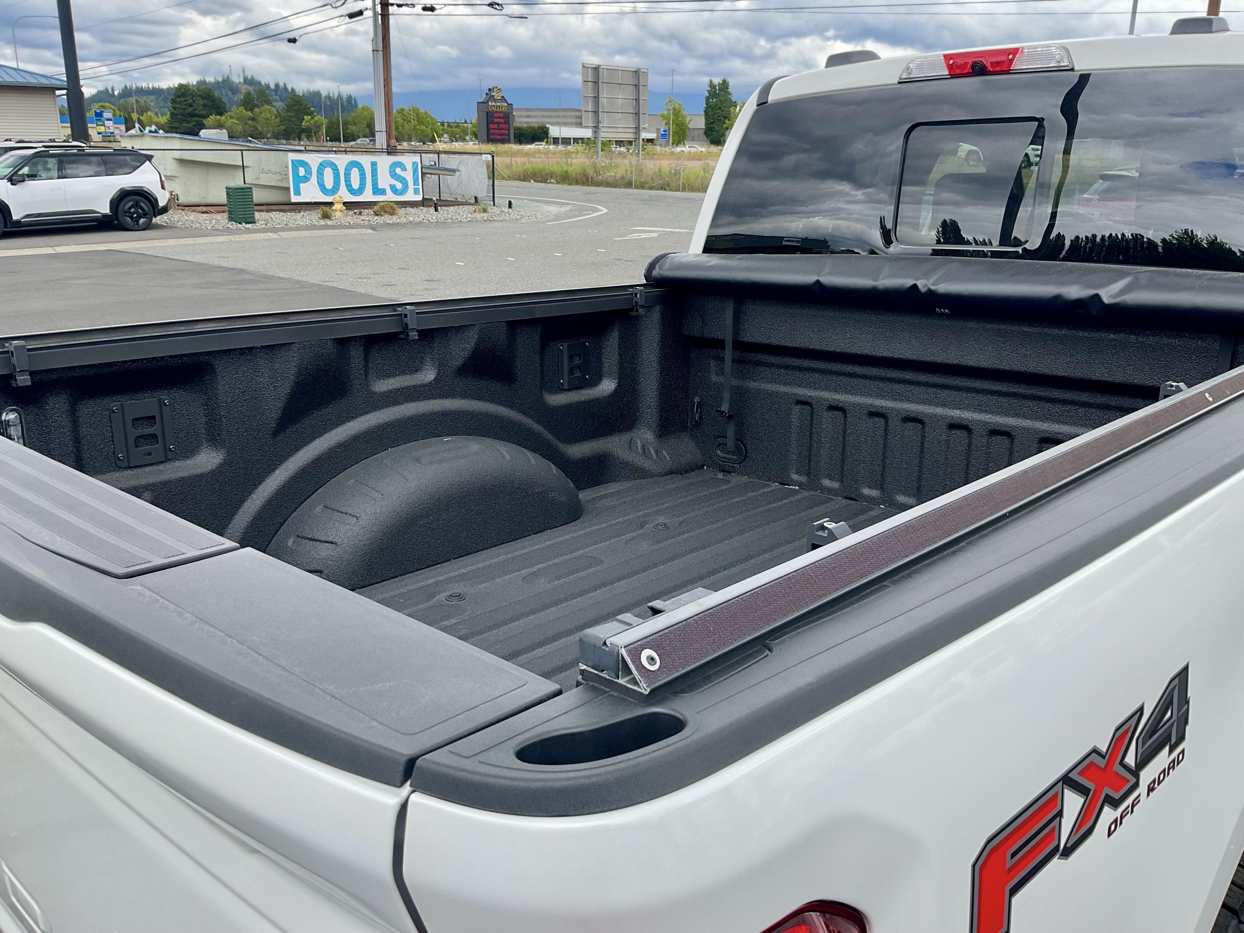 2025 Ford Super Duty F-350 SRW Lariat Ultimate Diesel 4x4