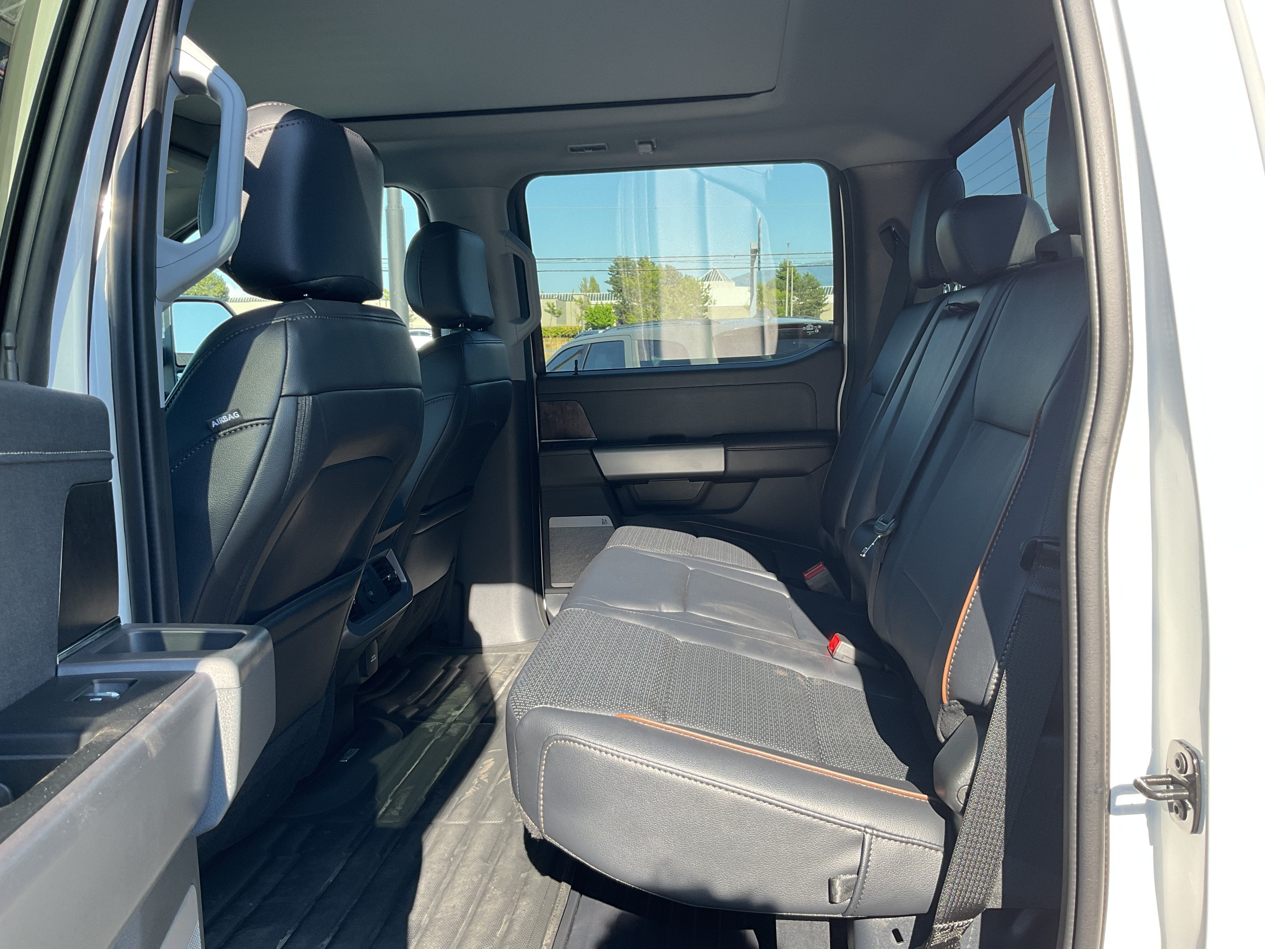 2025 Ford Super Duty F-350 SRW Lariat Ultimate Diesel 4x4