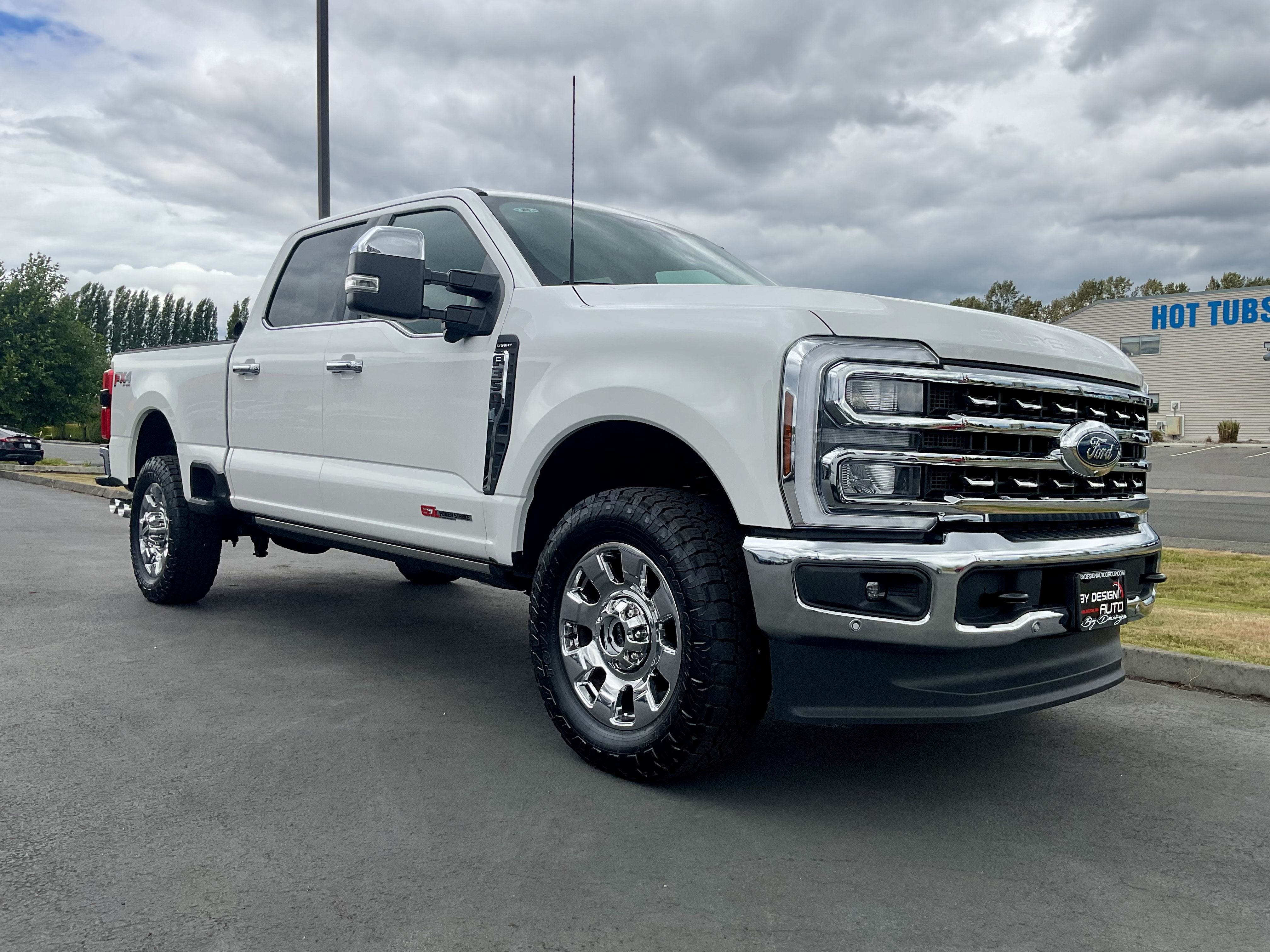 2025 Ford Super Duty F-350 SRW Lariat Ultimate Diesel 4x4