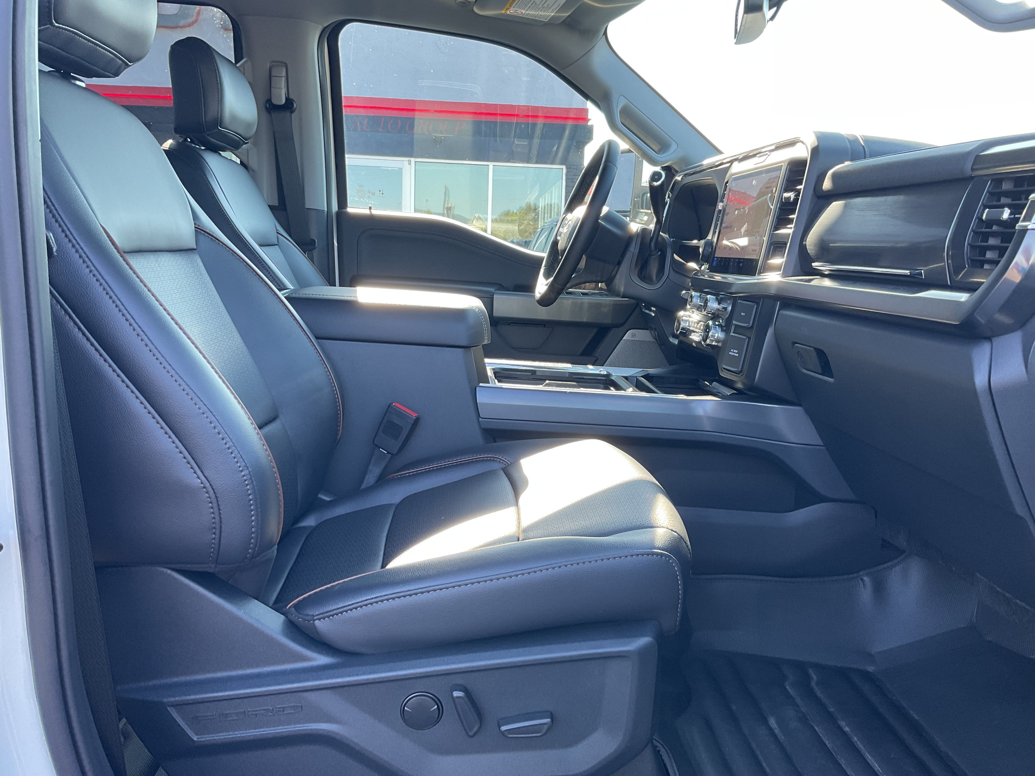 2025 Ford Super Duty F-350 SRW Lariat Ultimate Diesel 4x4