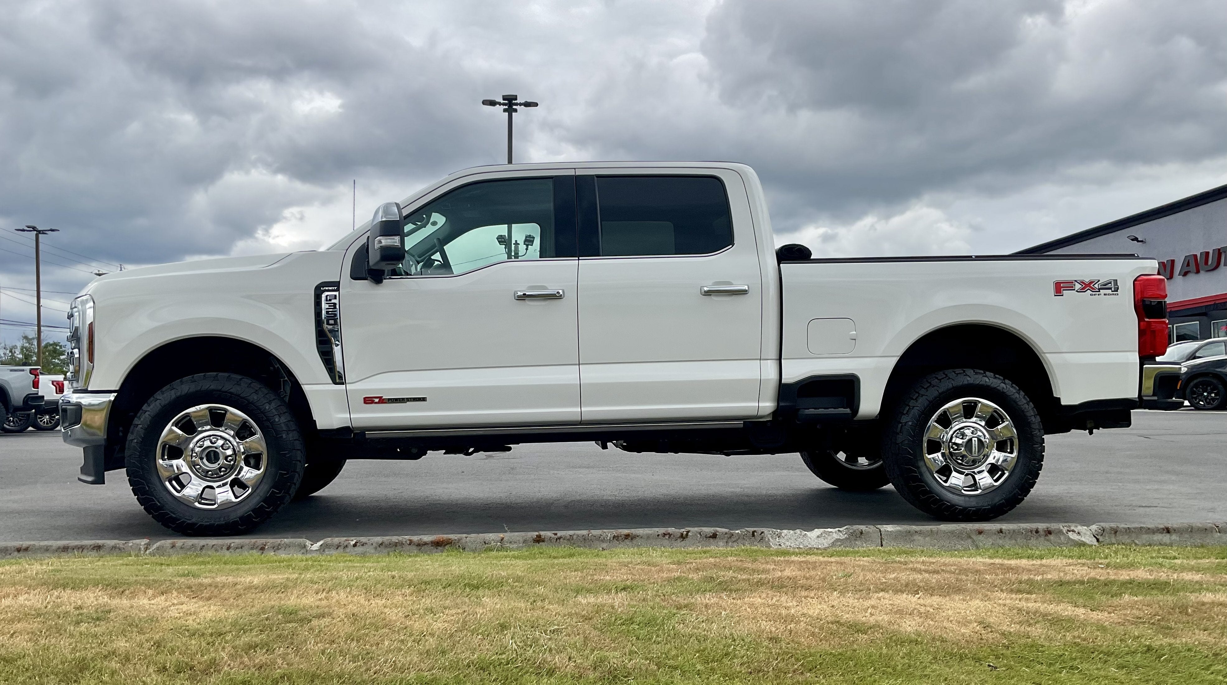 2025 Ford Super Duty F-350 SRW Lariat Ultimate Diesel 4x4