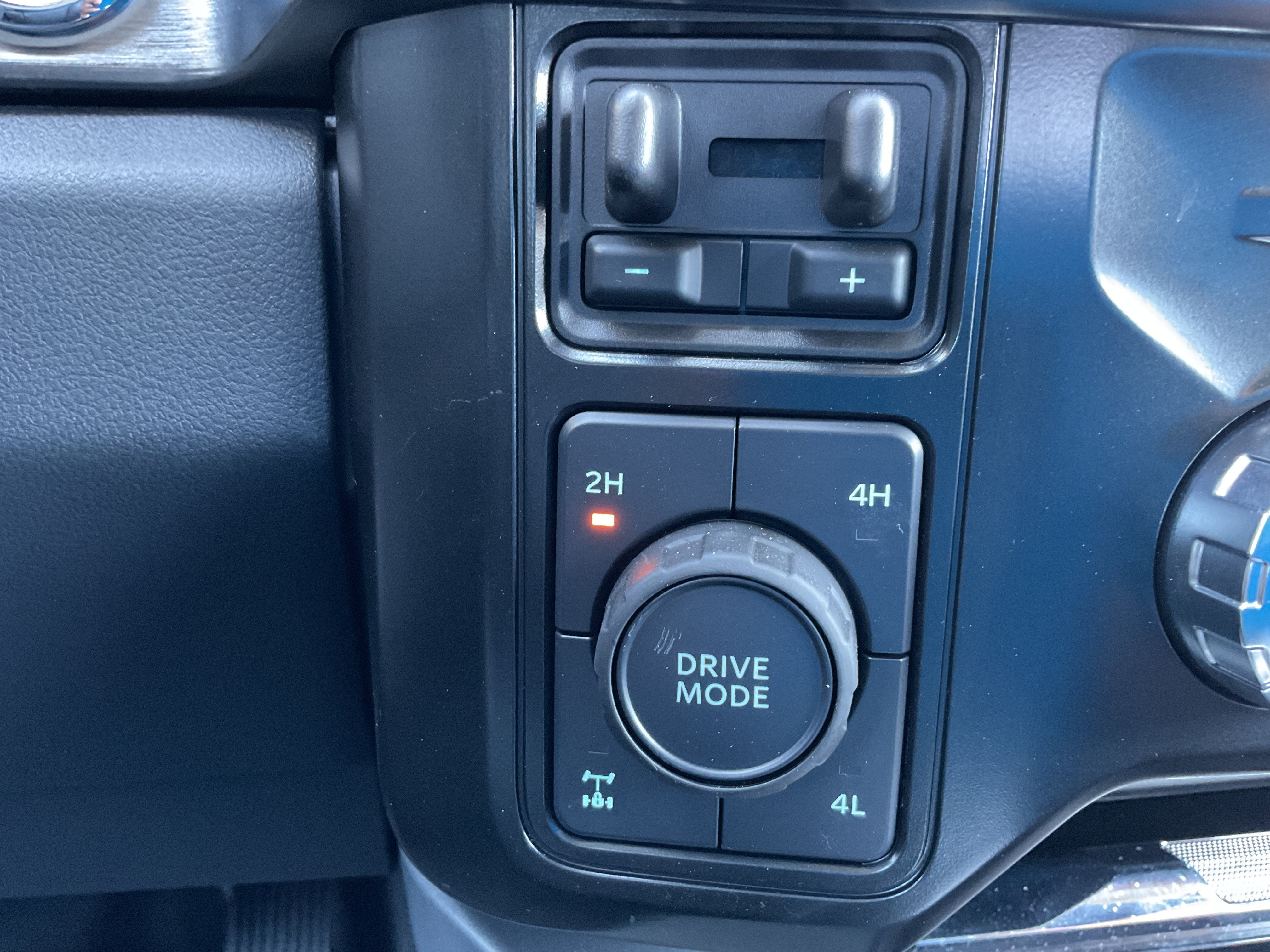 2025 Ford Super Duty F-350 SRW Lariat Ultimate HO Diesel 4x4