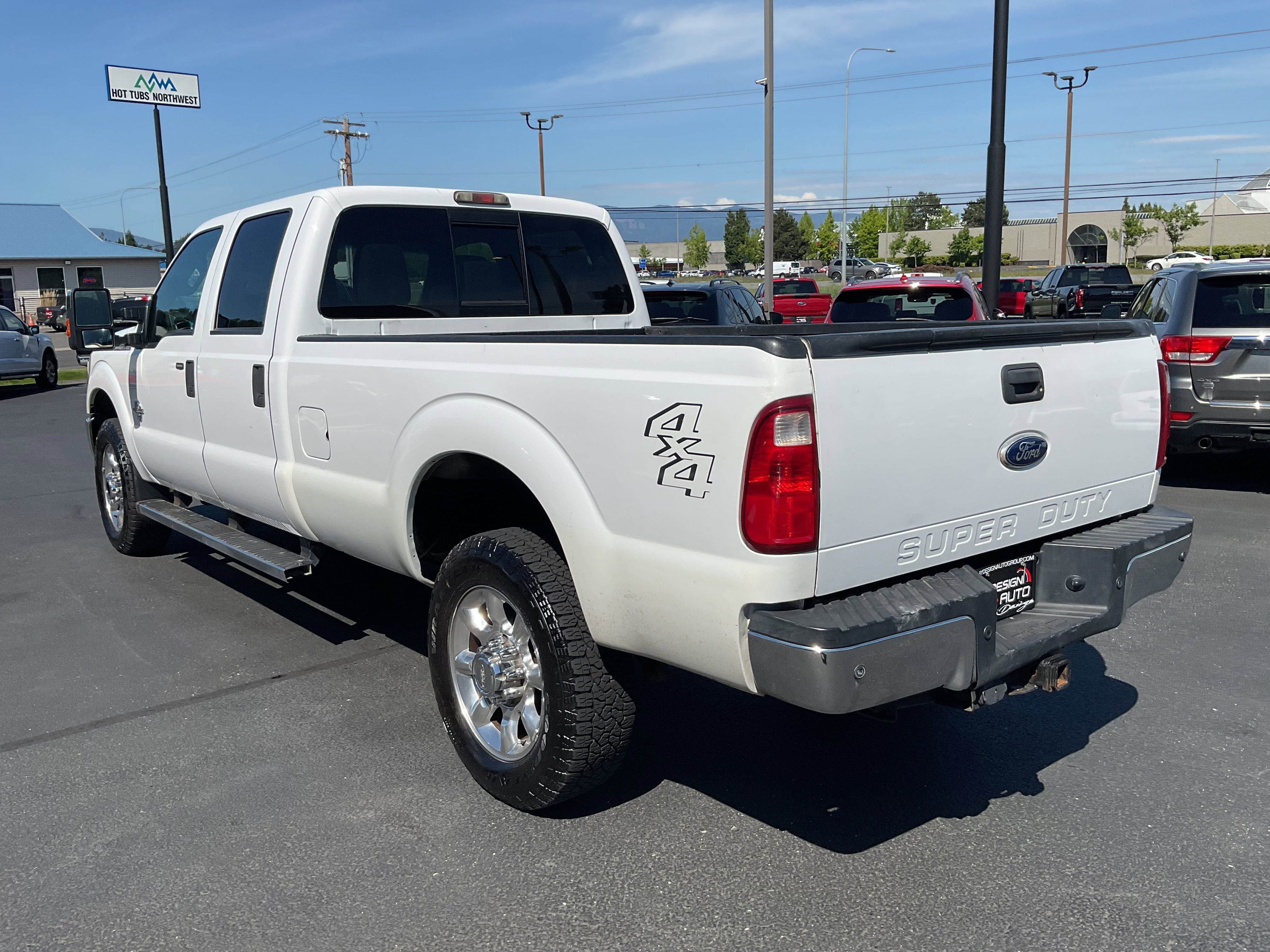 2011 Ford Super Duty F-350 SRW XLT 4X4 Diesel Long Bed