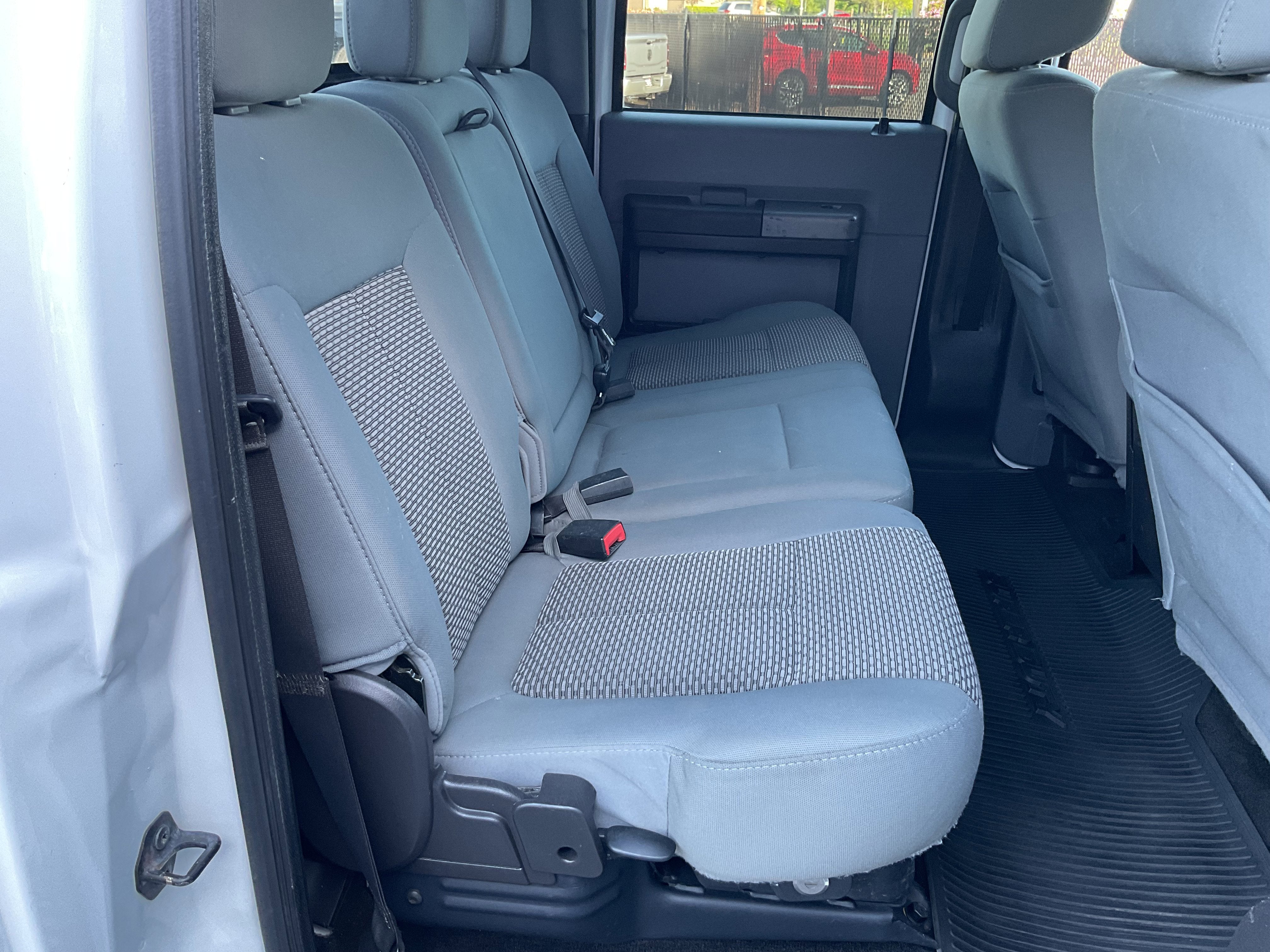2011 Ford Super Duty F-350 SRW XLT 4X4 Diesel Long Bed