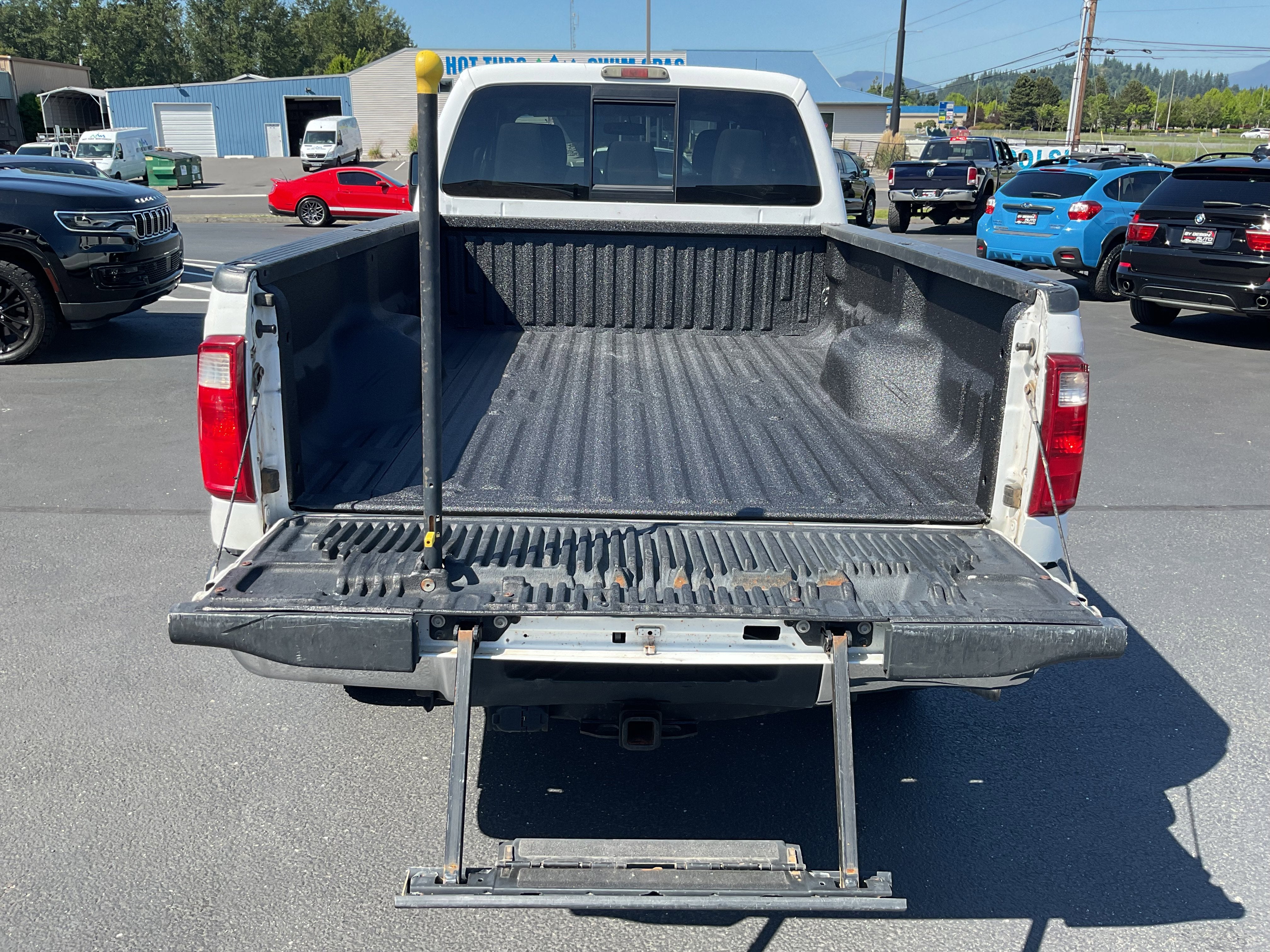 2011 Ford Super Duty F-350 SRW XLT 4X4 Diesel Long Bed