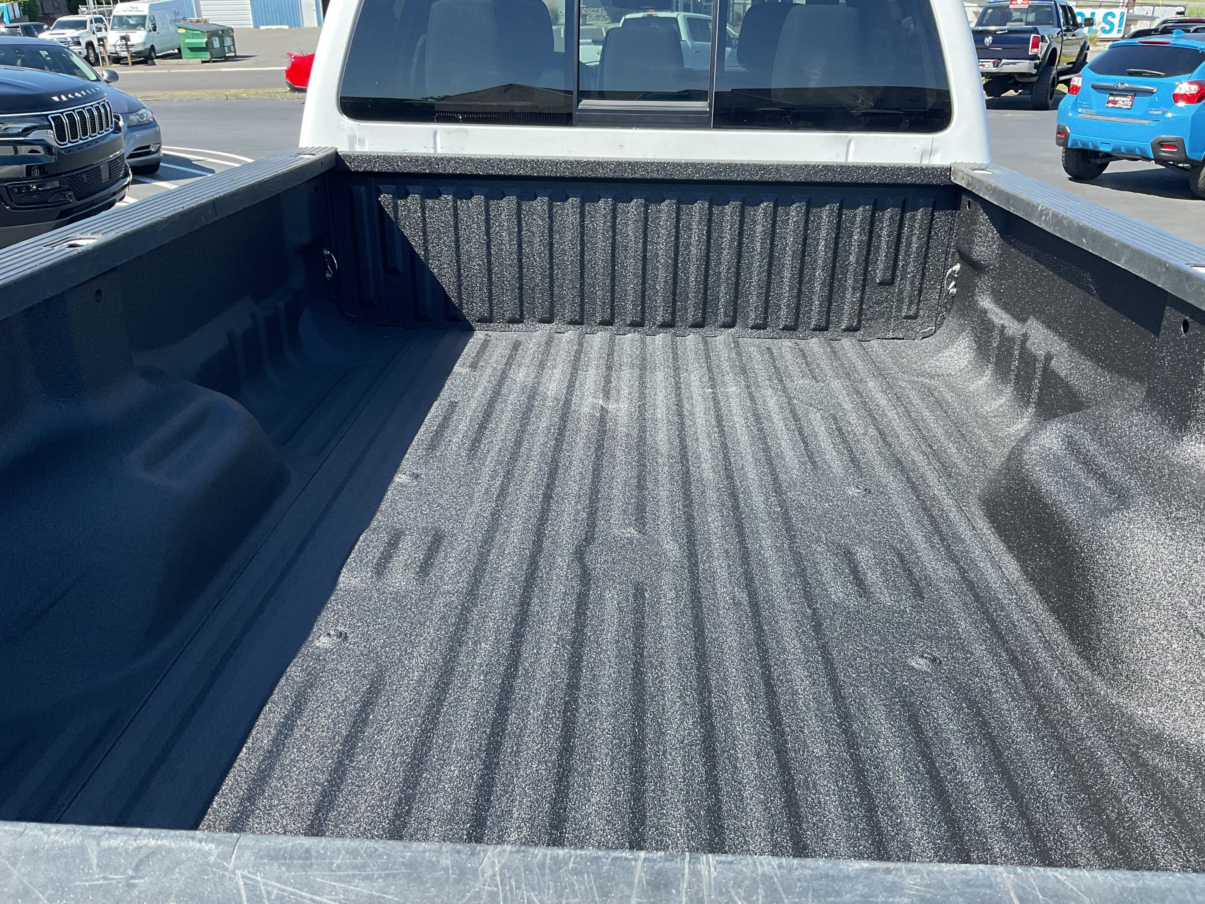 2011 Ford Super Duty F-350 SRW XLT 4X4 Diesel Long Bed