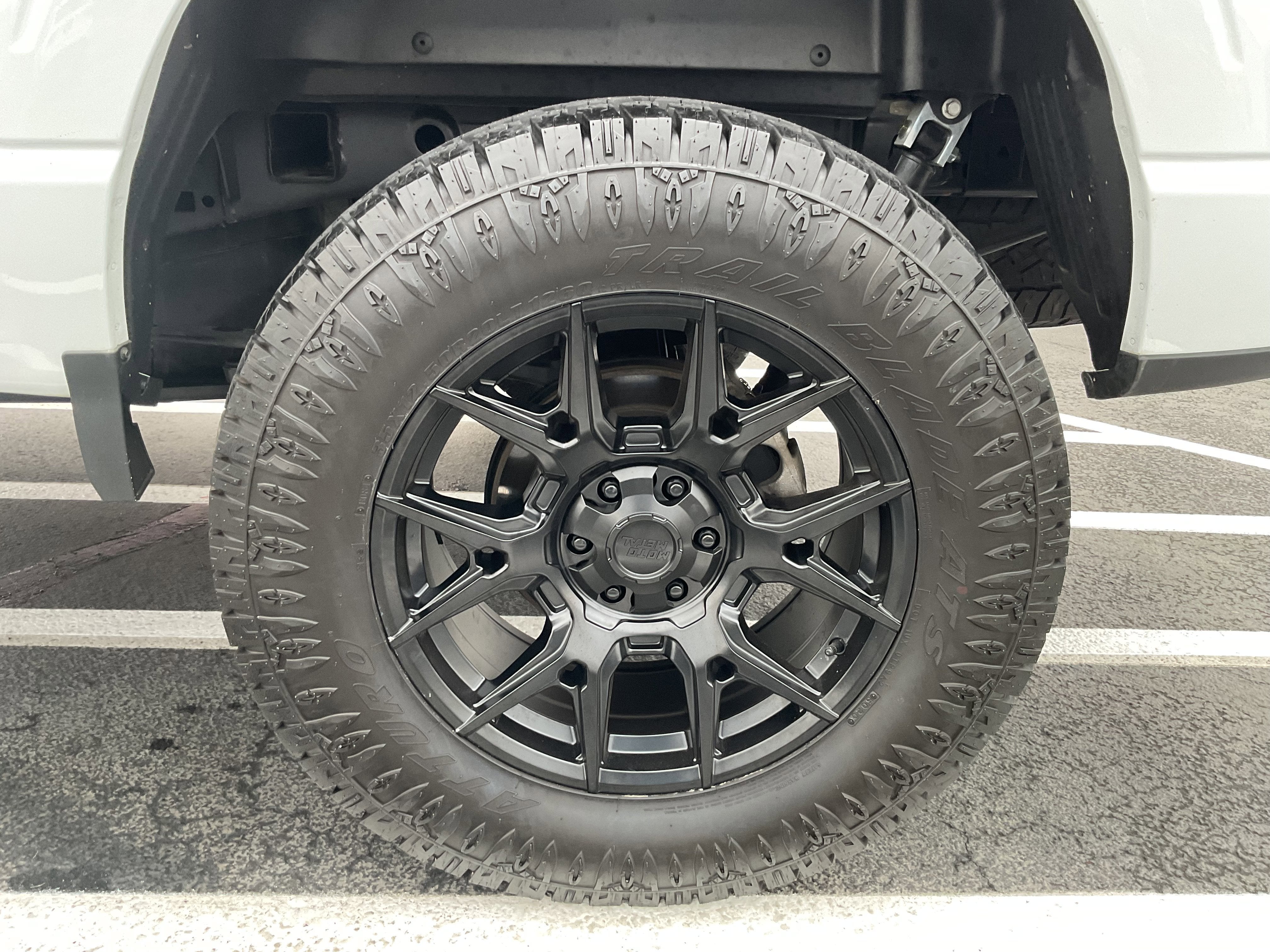 2023 Ford F-150 XLT FX4 Crew Cab 4x4