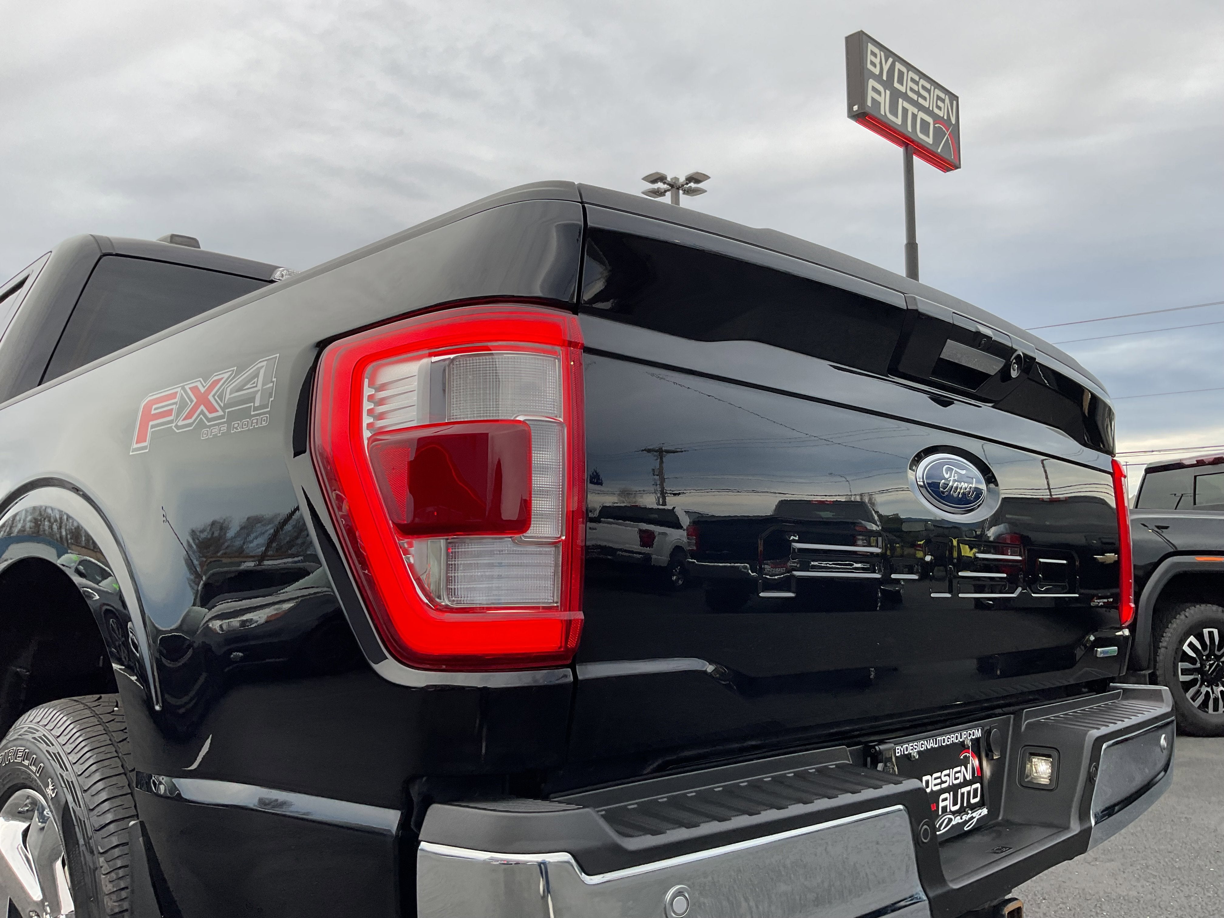 2021 Ford F-150 Lariat Crew Cab 4x4