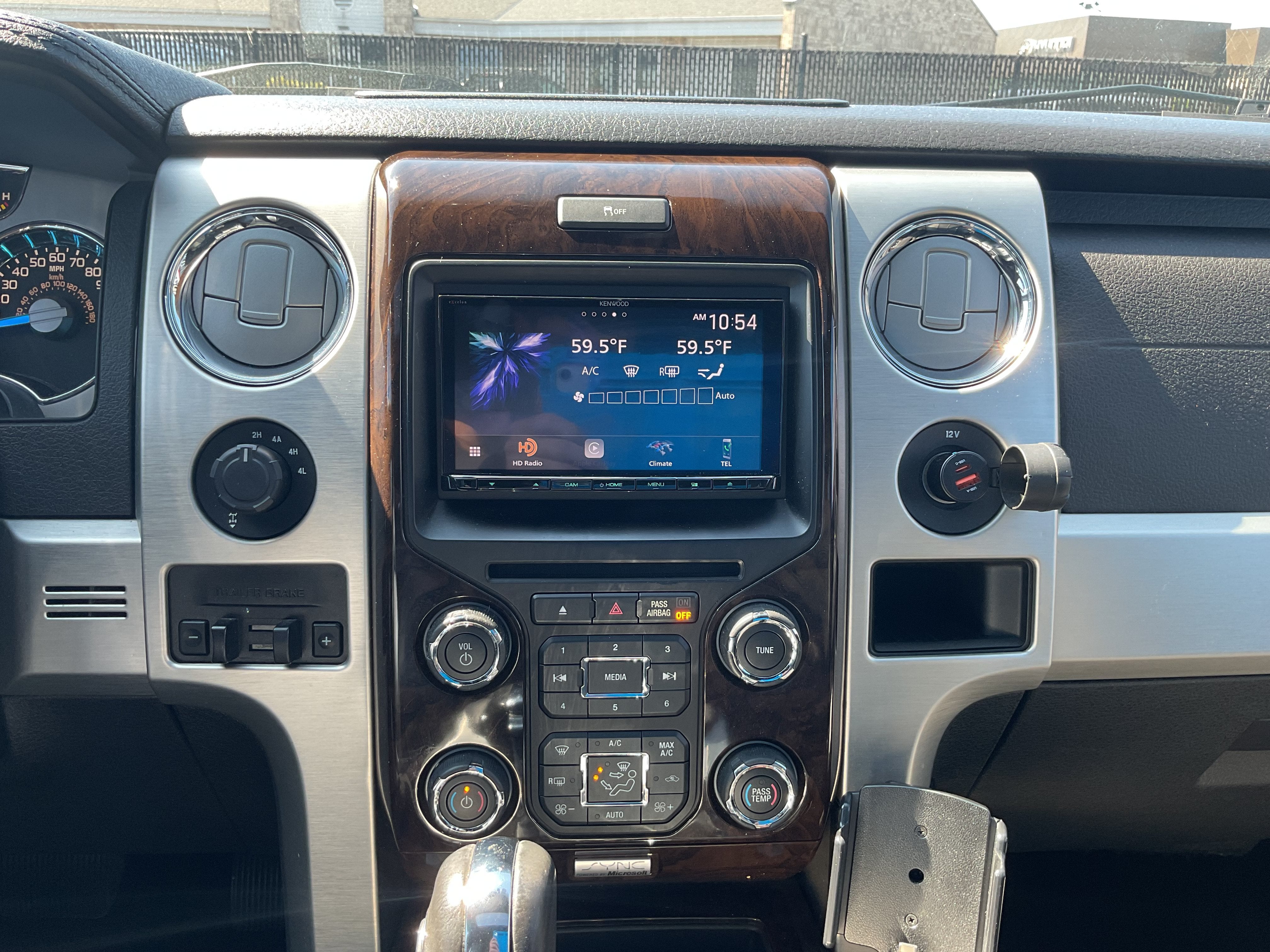 2013 Ford F-150 Platinum 4x4 Crew Cab