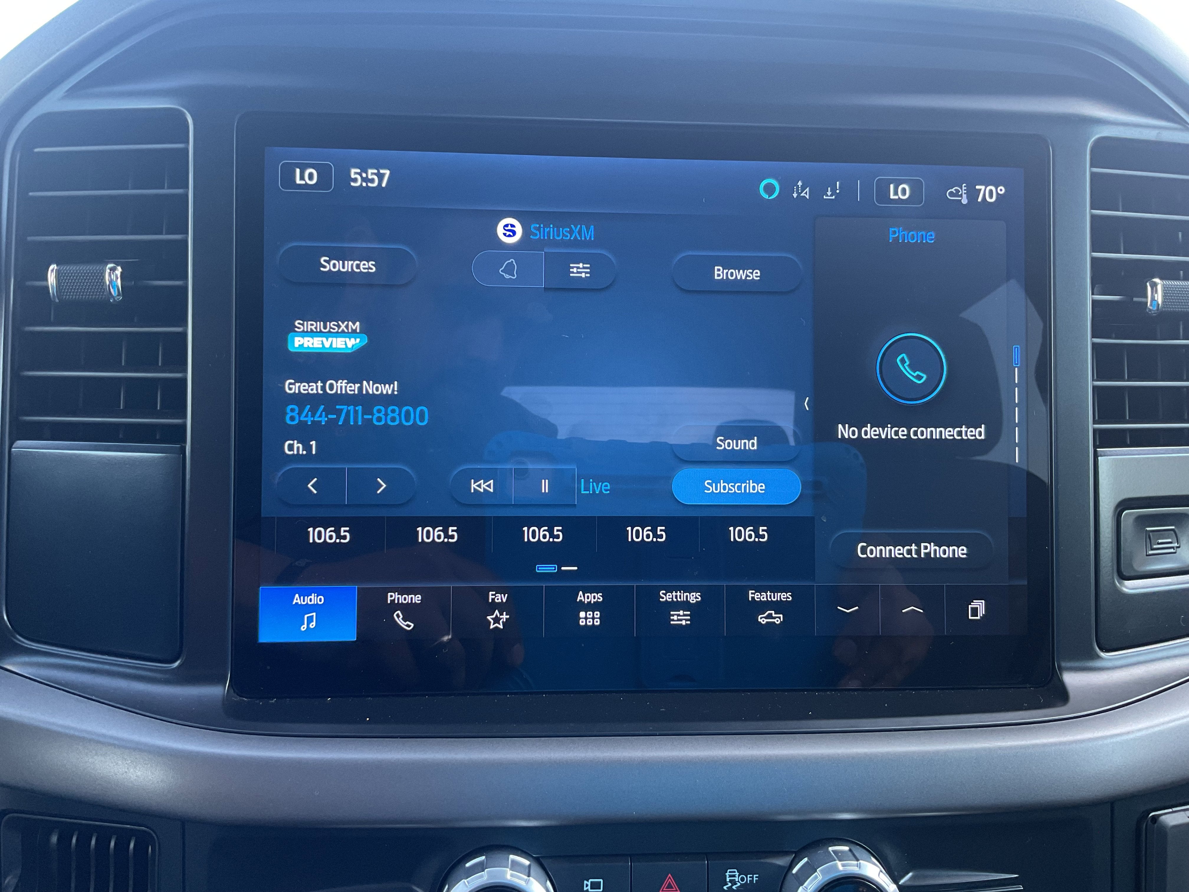 2025 Ford F-150 XLT 5.0L V8 Crew Cab