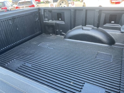 2025 Ford F-150 XLT 5.0L V8 Crew Cab