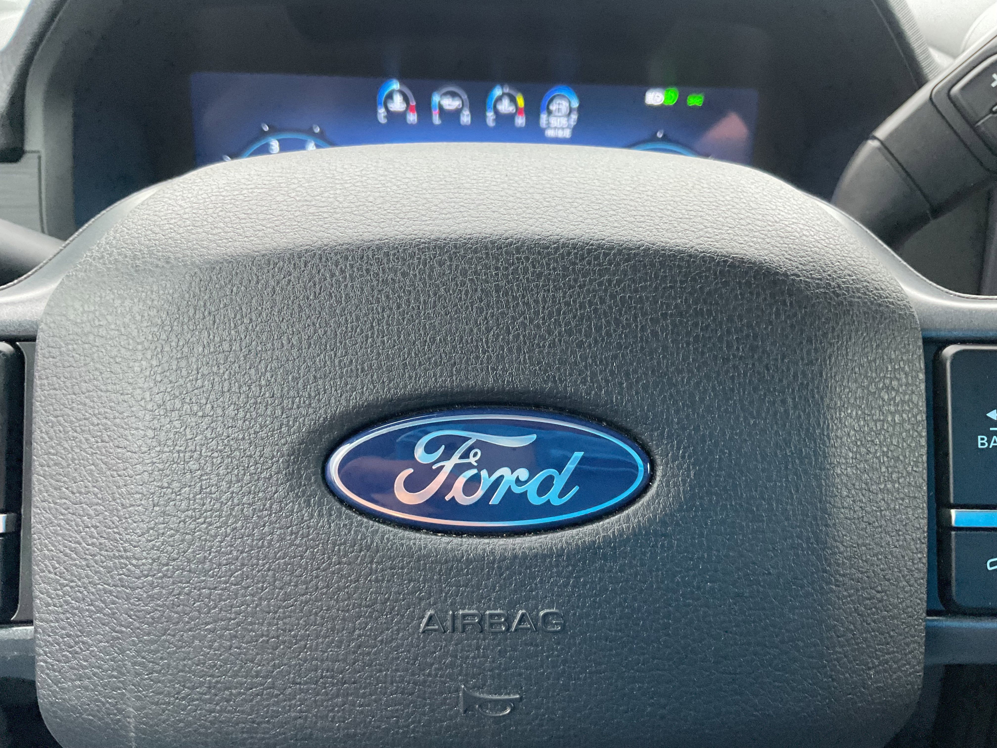 2025 Ford F-150 XLT 4x4 3.5L V6 Ecoboost