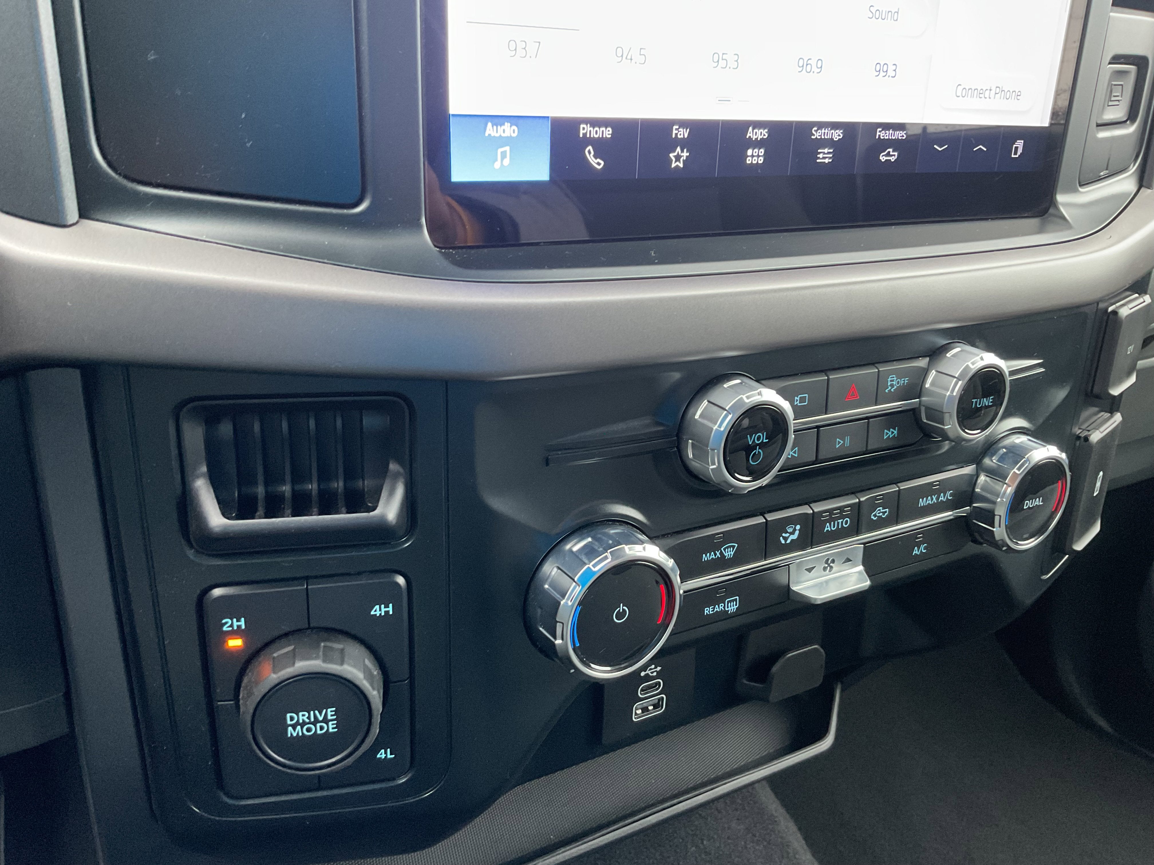 2025 Ford F-150 XLT 4x4 3.5L V6 Ecoboost