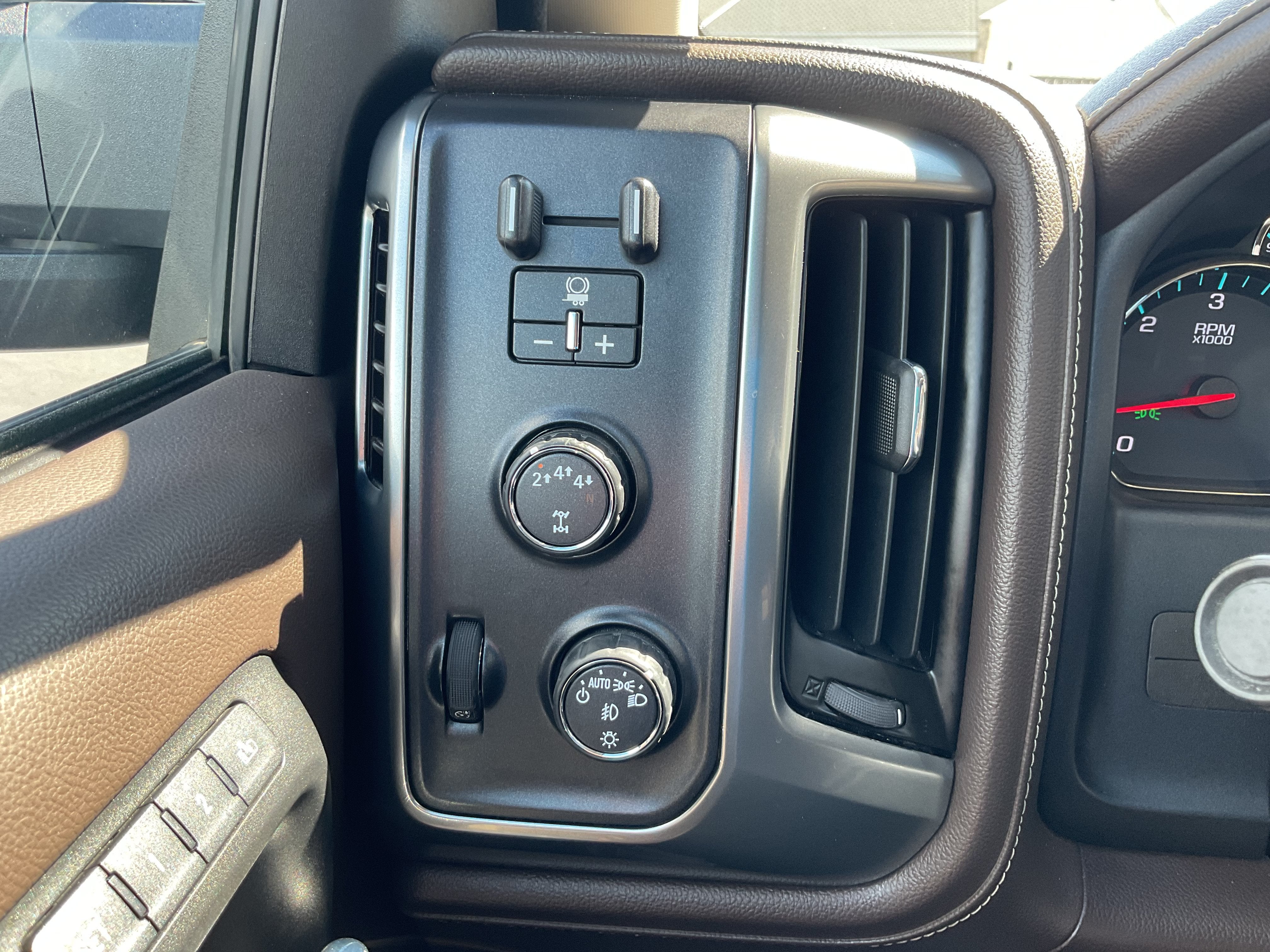 2017 Chevrolet Silverado 2500HD LTZ 4dr 4x4