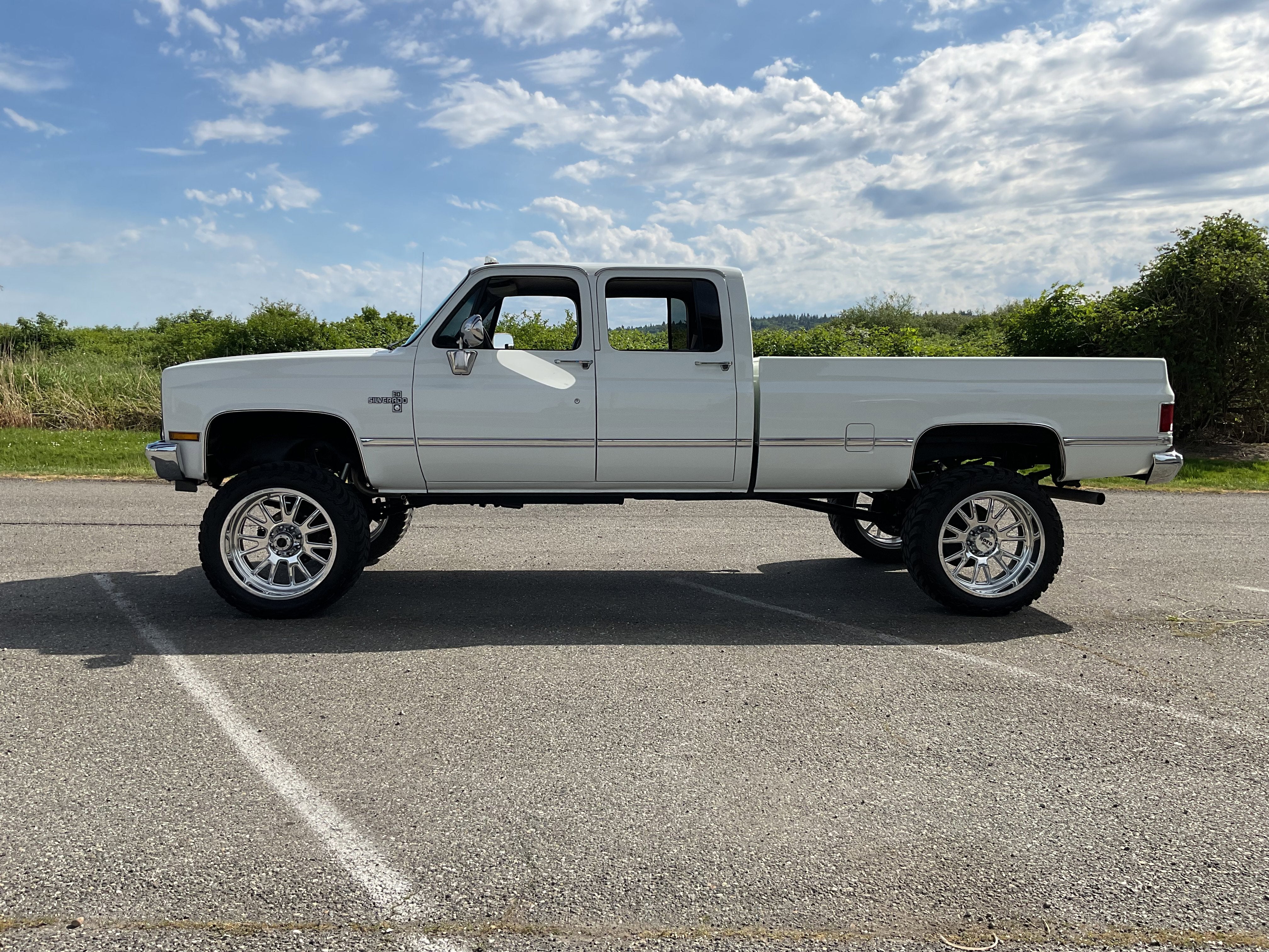1991 Chevrolet V3500 Pickups 4x4 Crew Cab 3+3