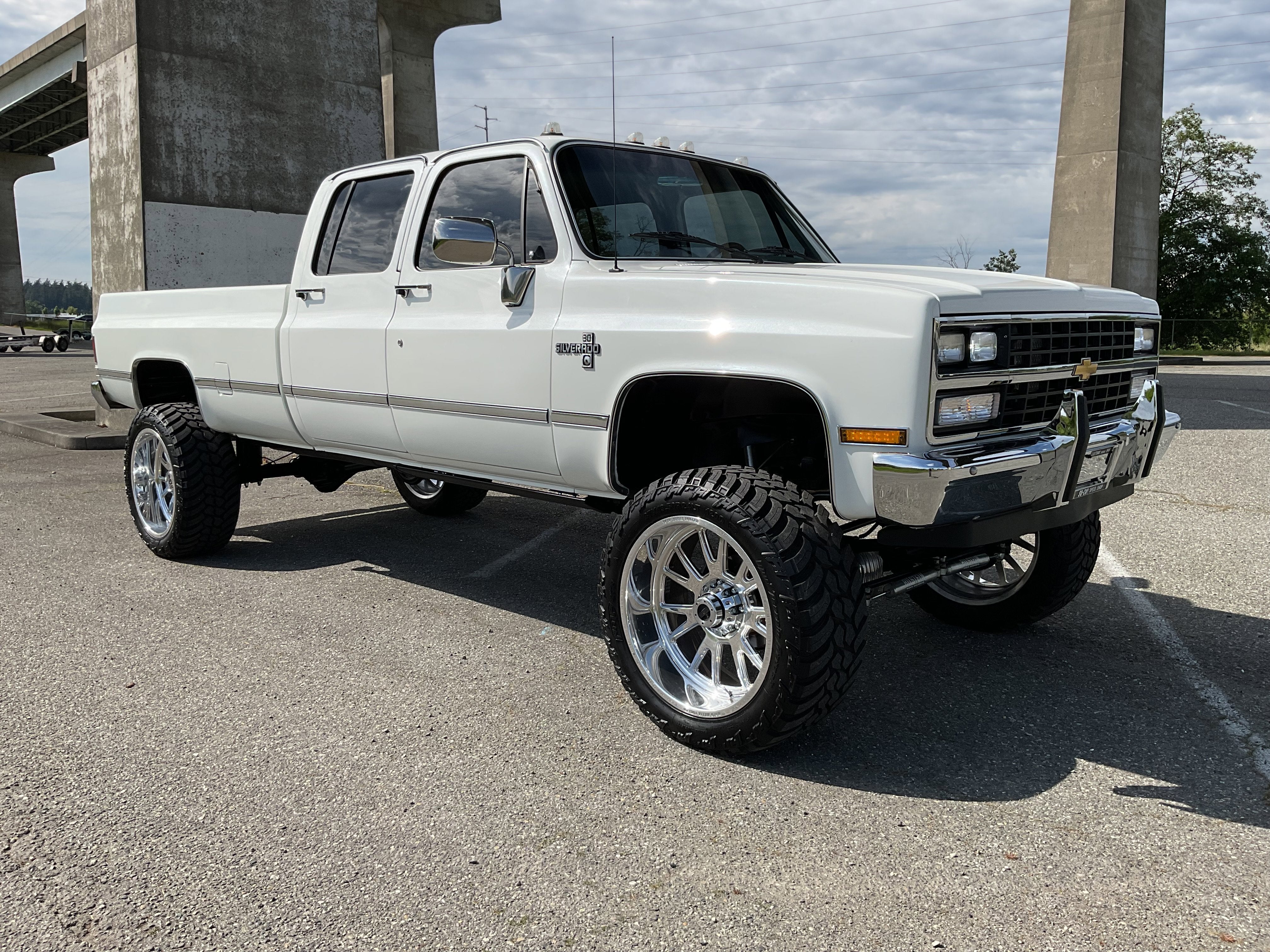 1991 Chevrolet V3500 Pickups 4x4 Crew Cab 3+3