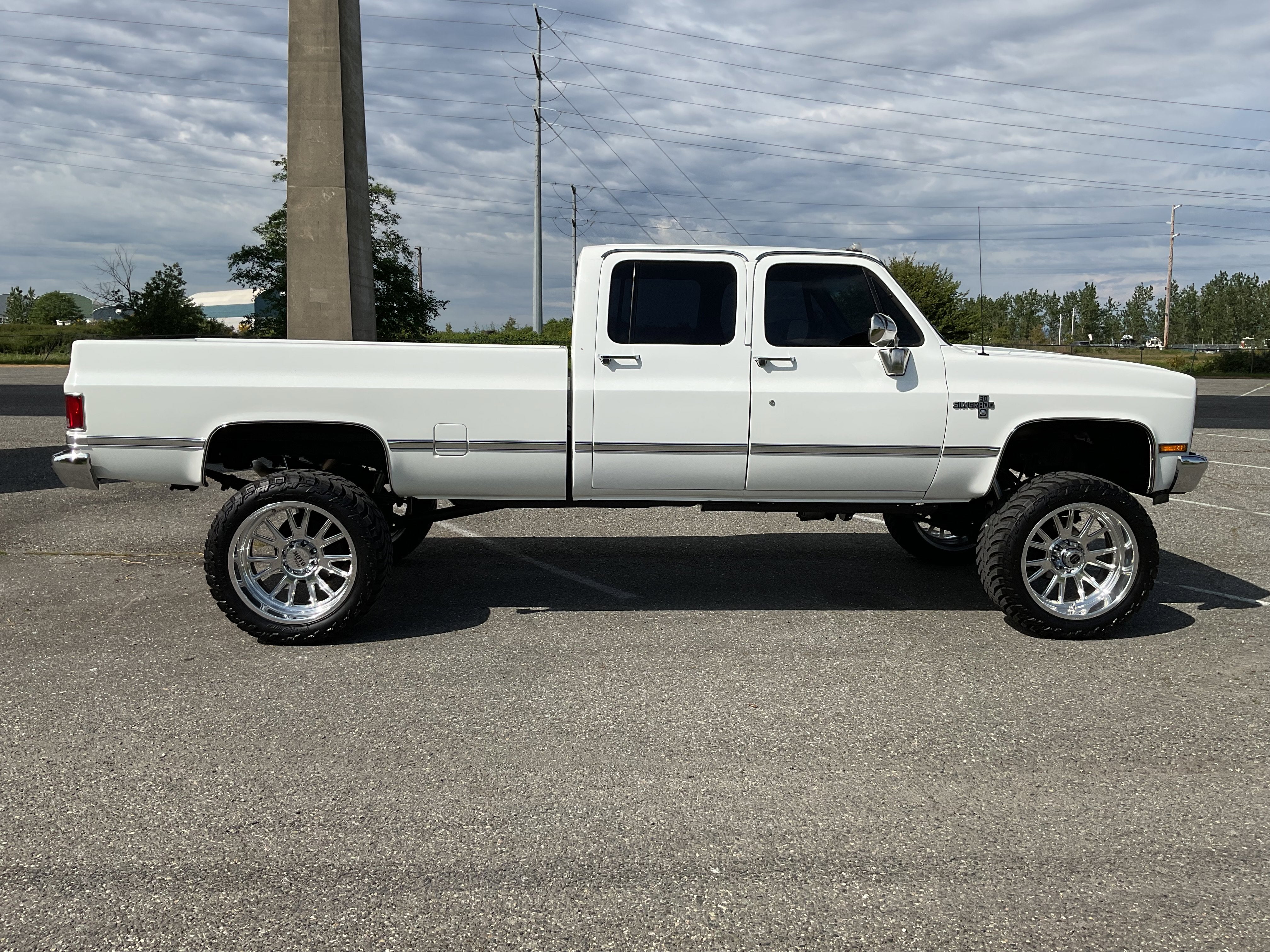 1991 Chevrolet V3500 Pickups 4x4 Crew Cab 3+3
