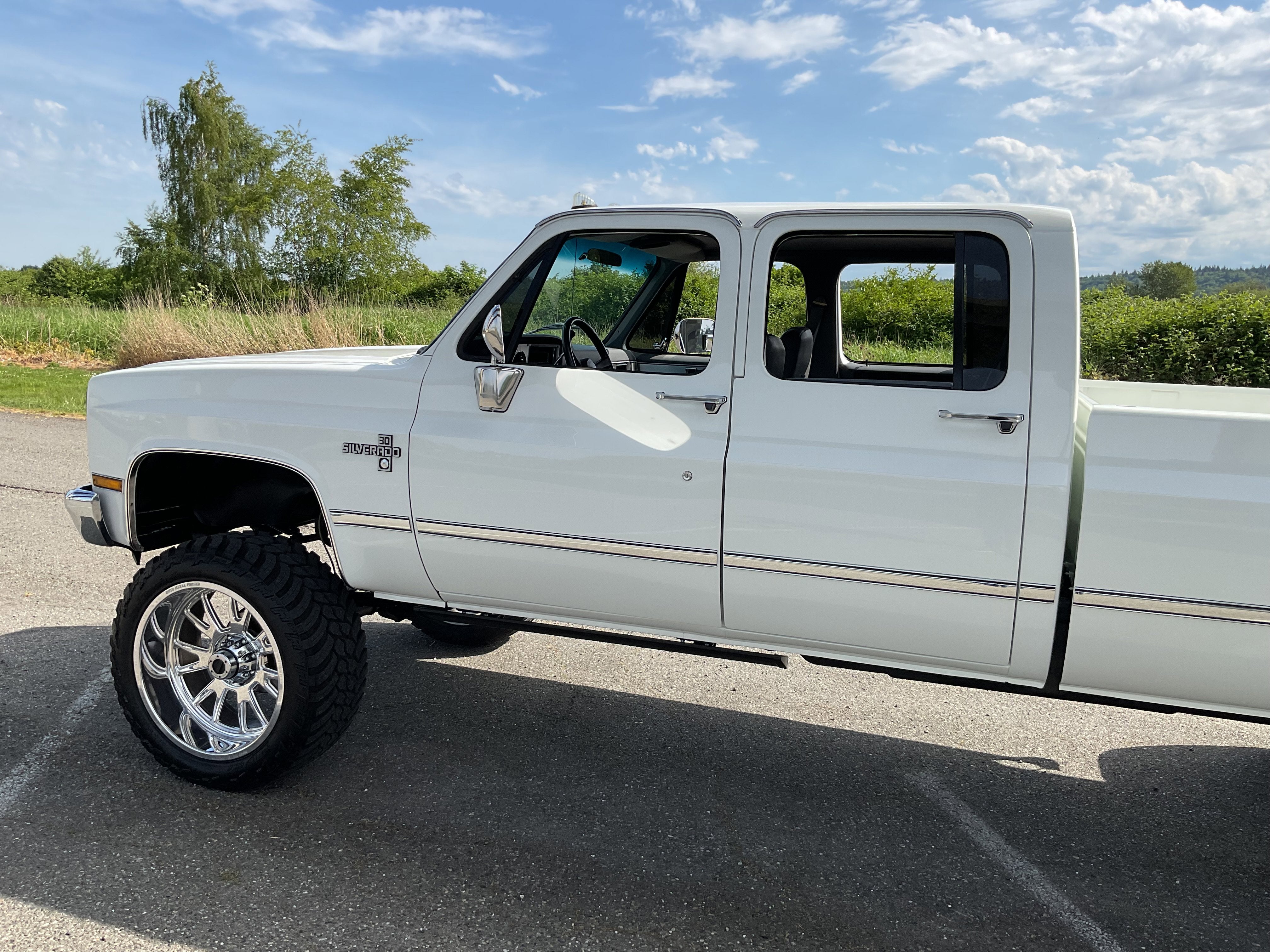1991 Chevrolet V3500 Pickups 4x4 Crew Cab 3+3