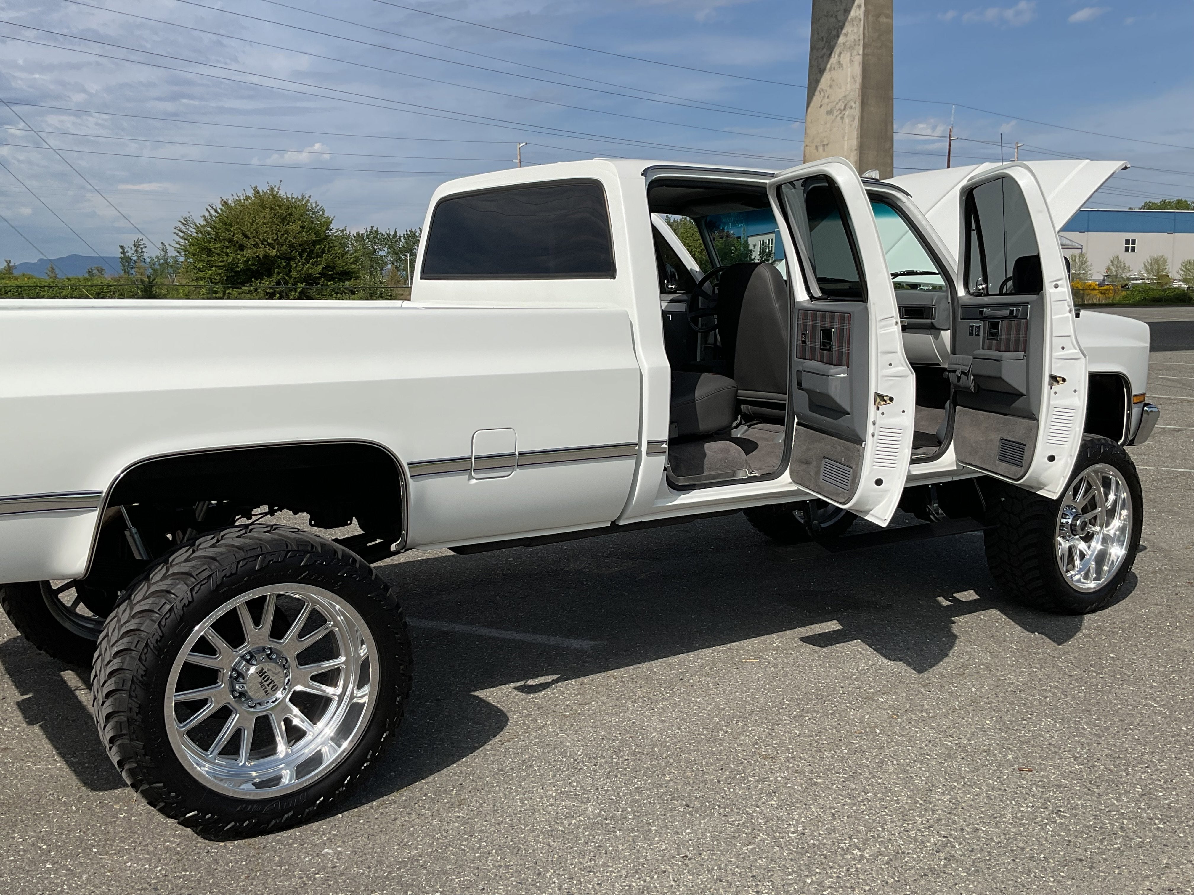 1991 Chevrolet V3500 Pickups 4x4 Crew Cab 3+3