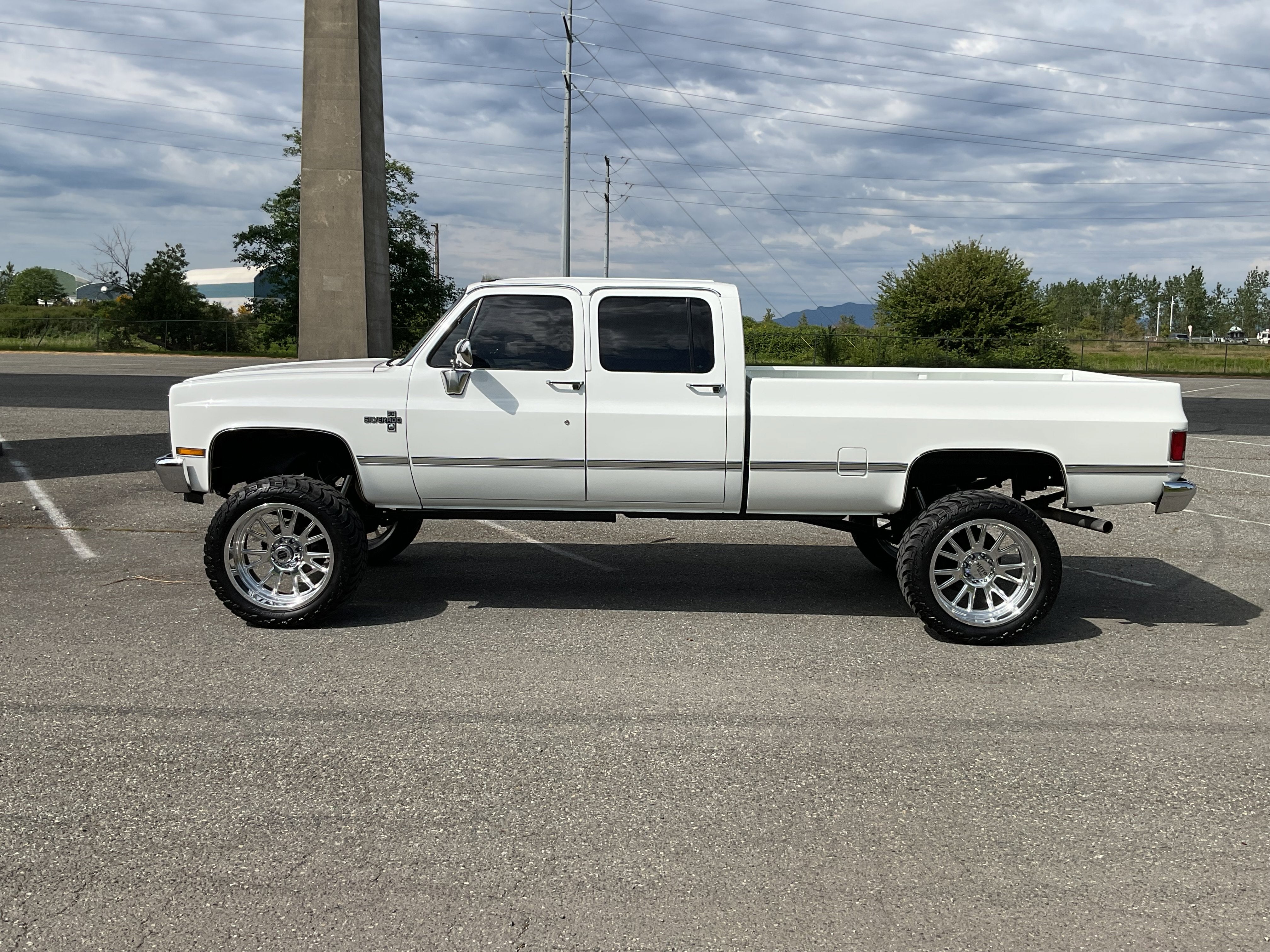 1991 Chevrolet V3500 Pickups 4x4 Crew Cab 3+3