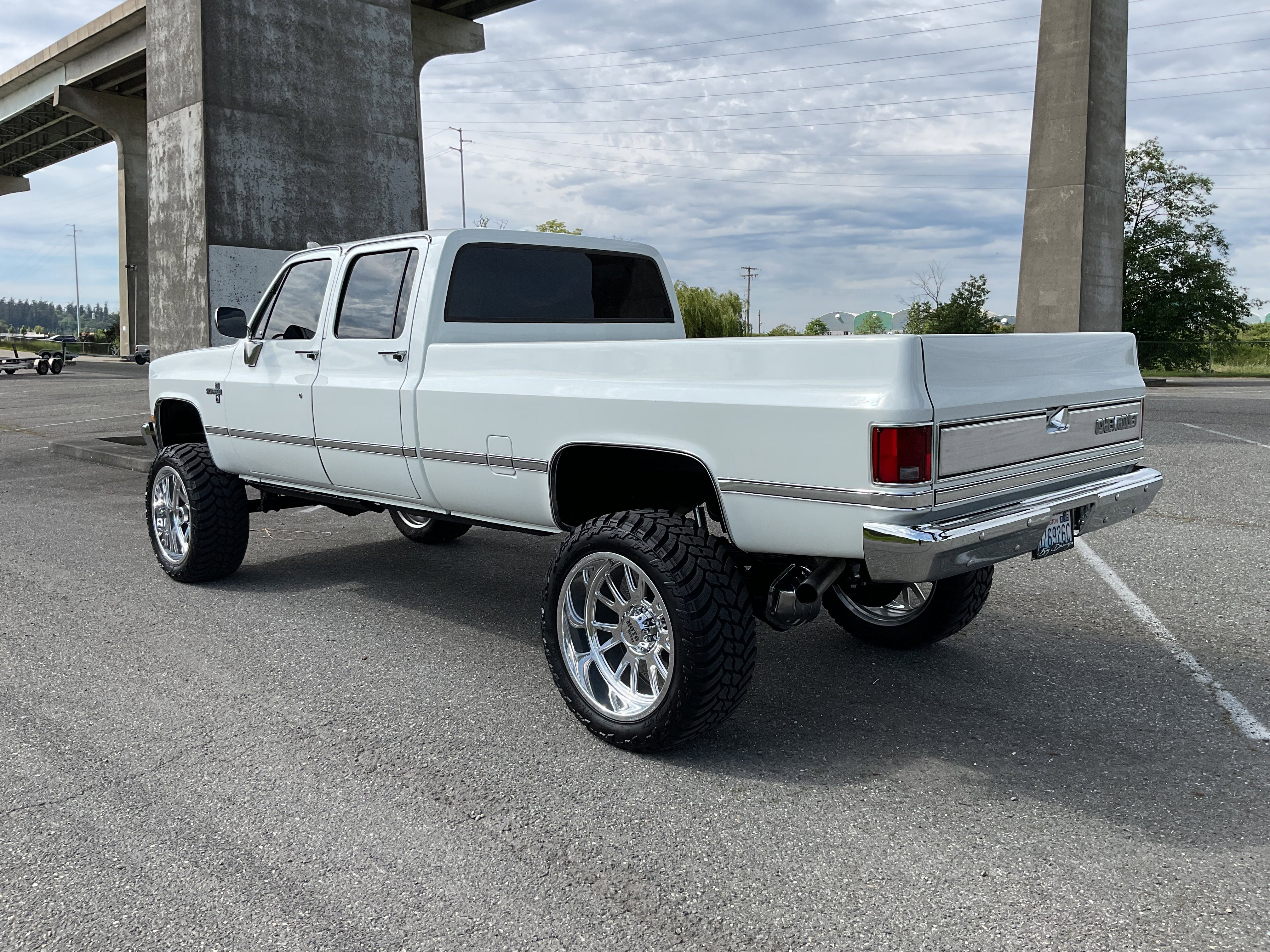 1991 Chevrolet V3500 Pickups 4x4 Crew Cab 3+3