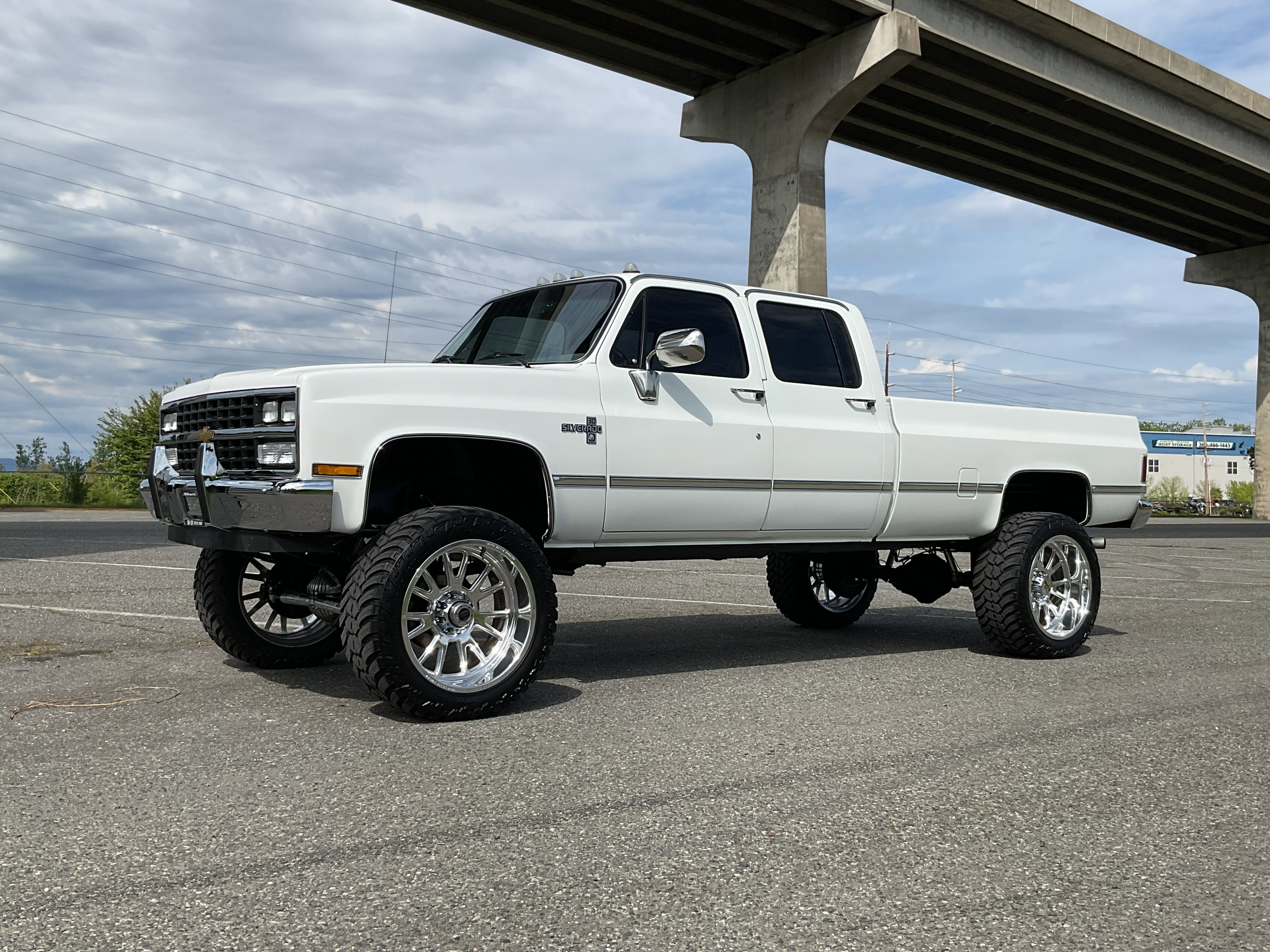 1991 Chevrolet V3500 Pickups 4x4 Crew Cab 3+3