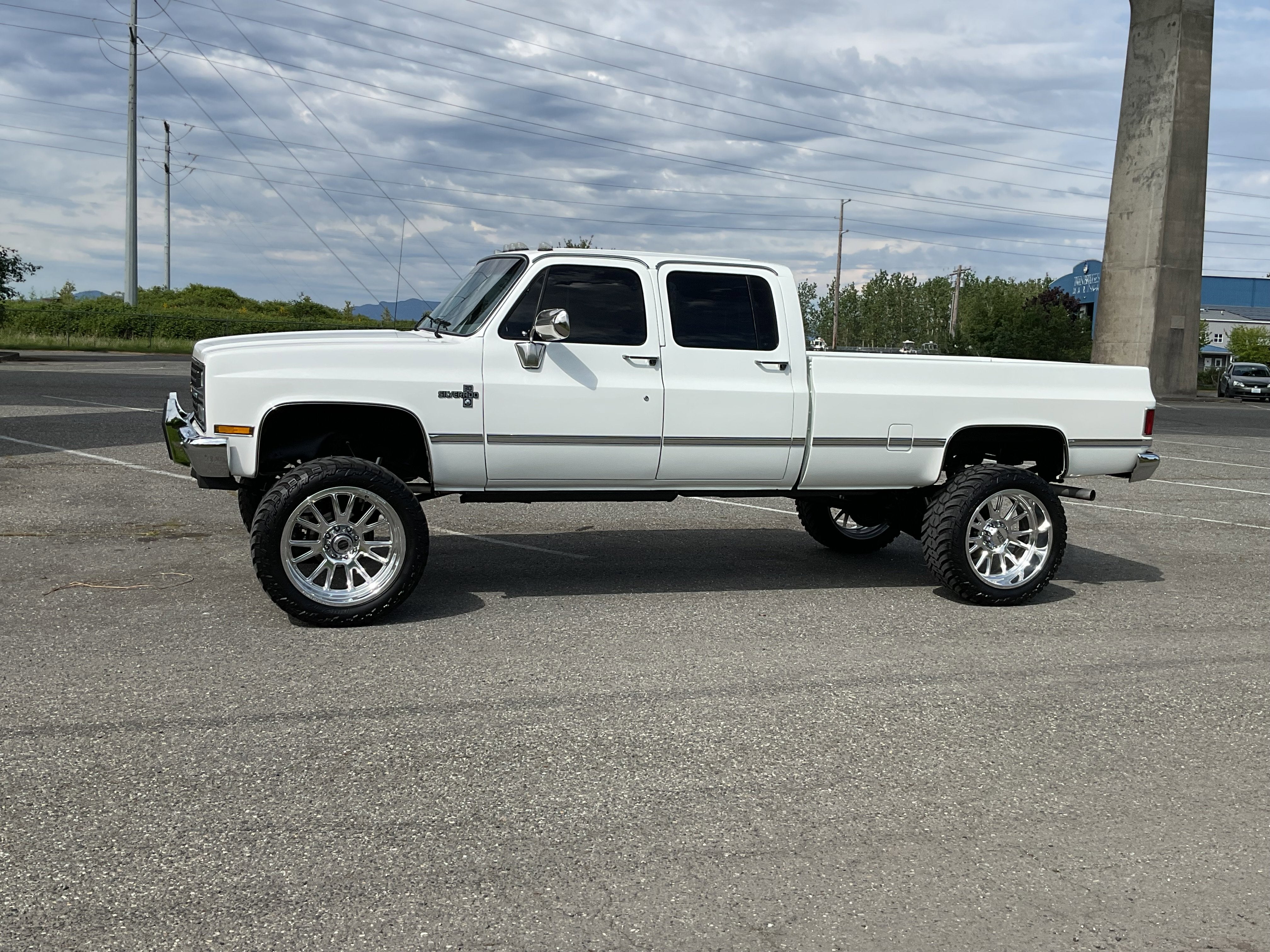 1991 Chevrolet V3500 Pickups 4x4 Crew Cab 3+3