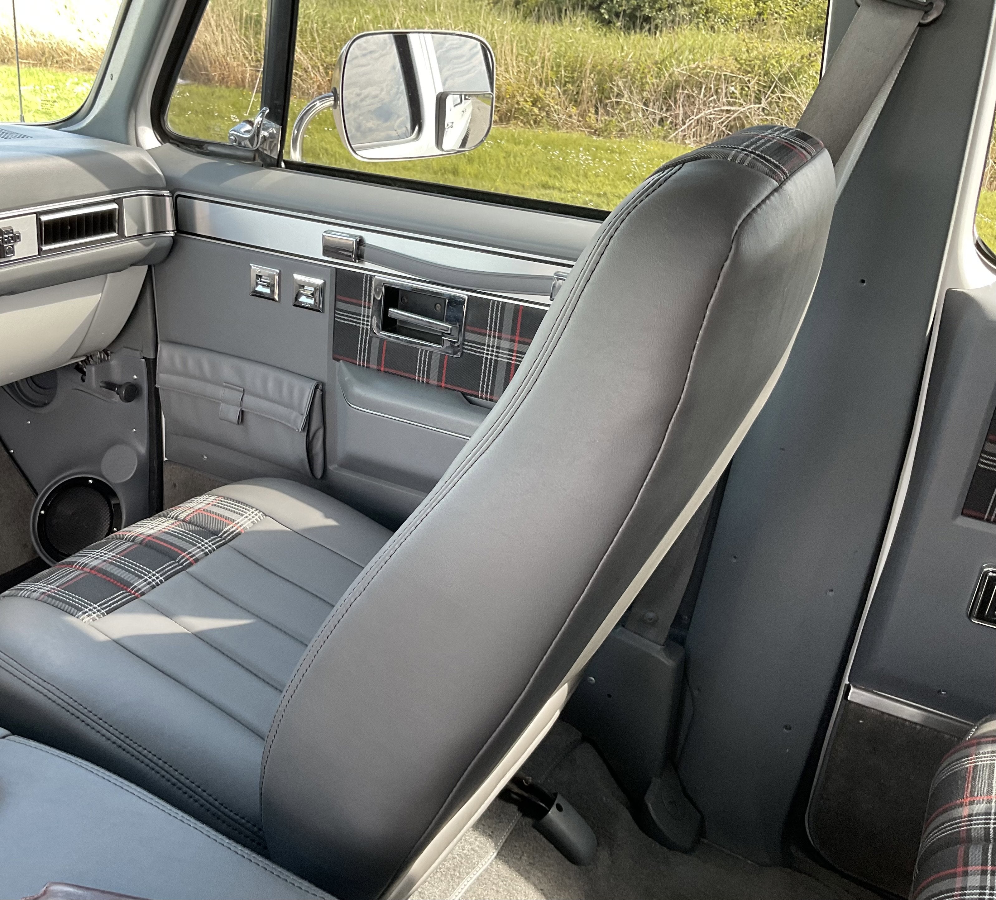 1991 Chevrolet V3500 Pickups 4x4 Crew Cab 3+3