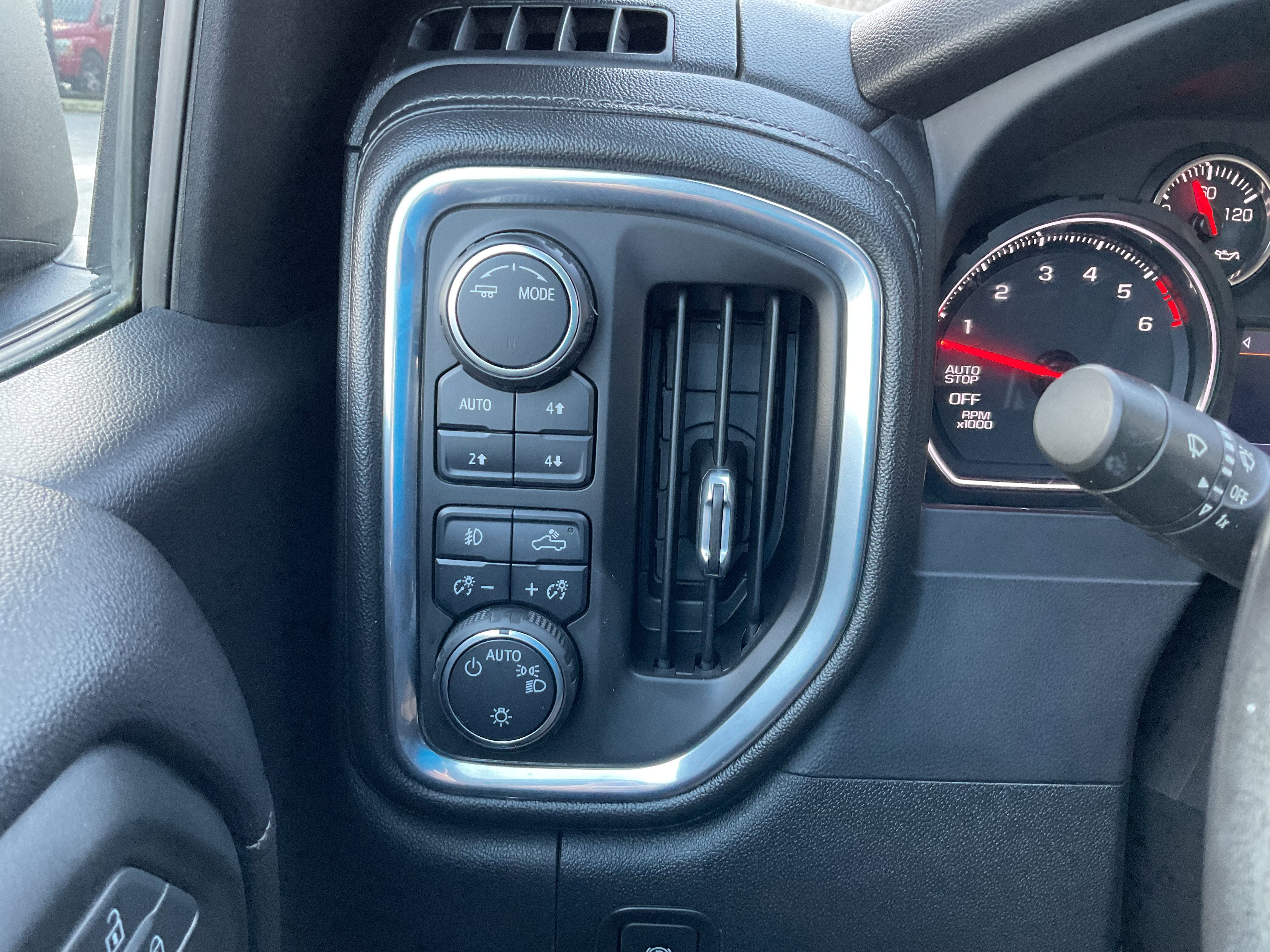 2020 Chevrolet Silverado 1500 RST 4x4