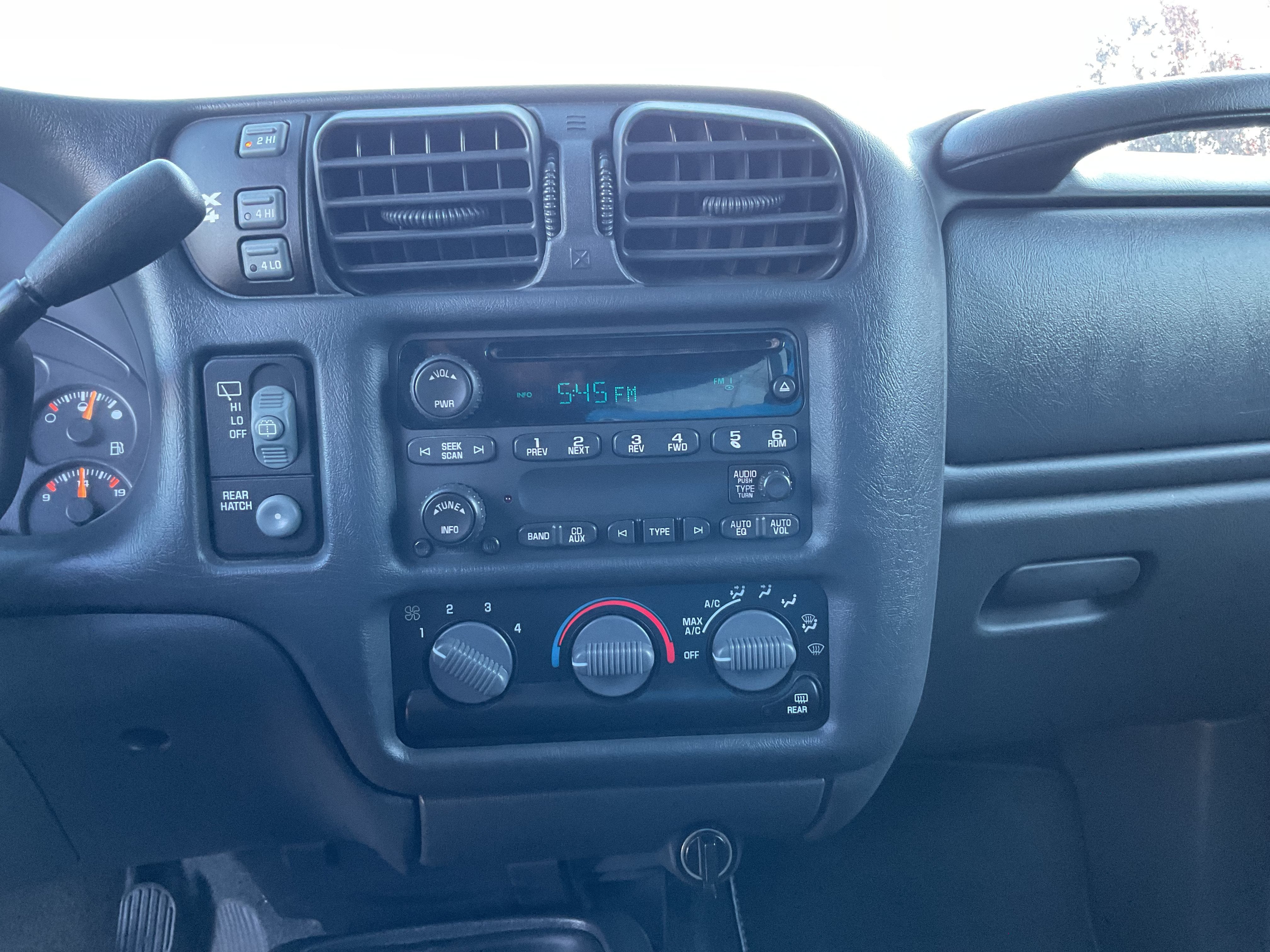 2005 GMC Jimmy 2 dr SLS 4x4