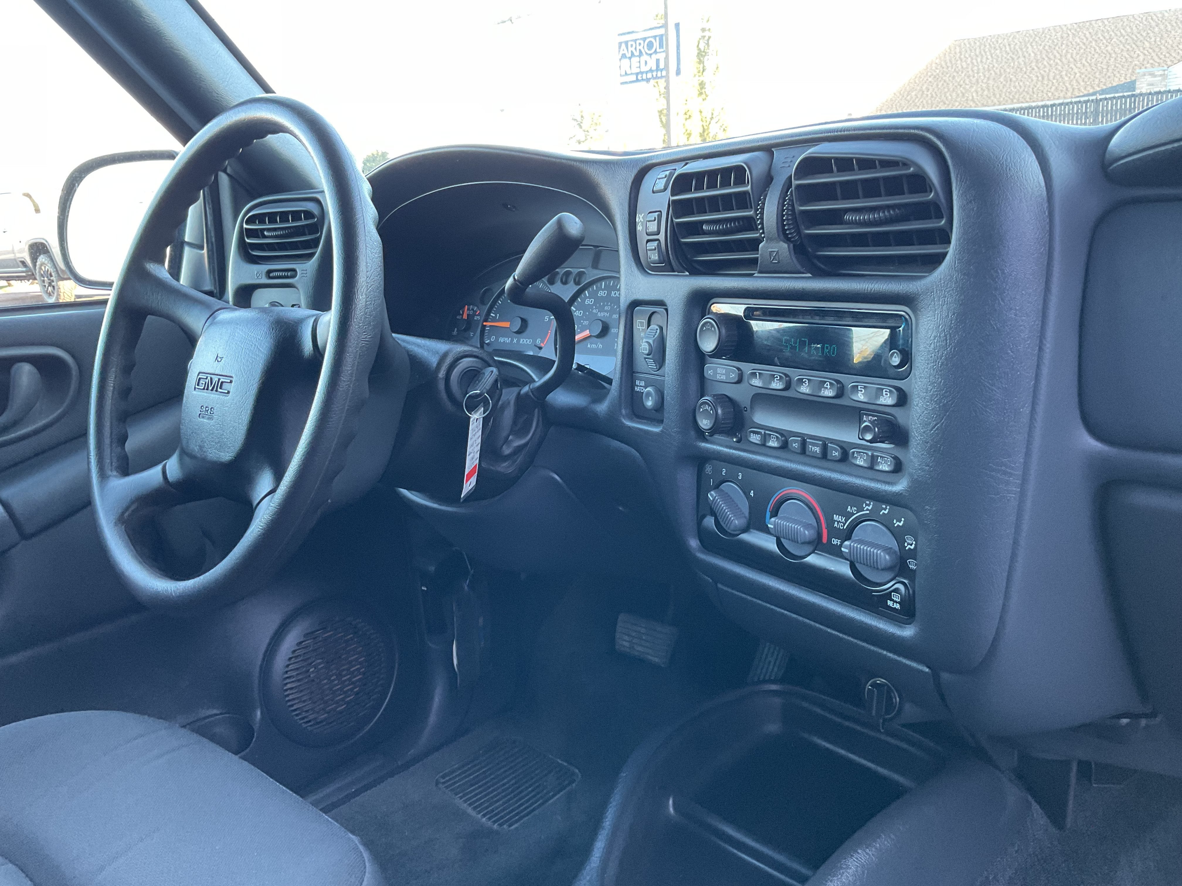 2005 GMC Jimmy 2 dr SLS 4x4