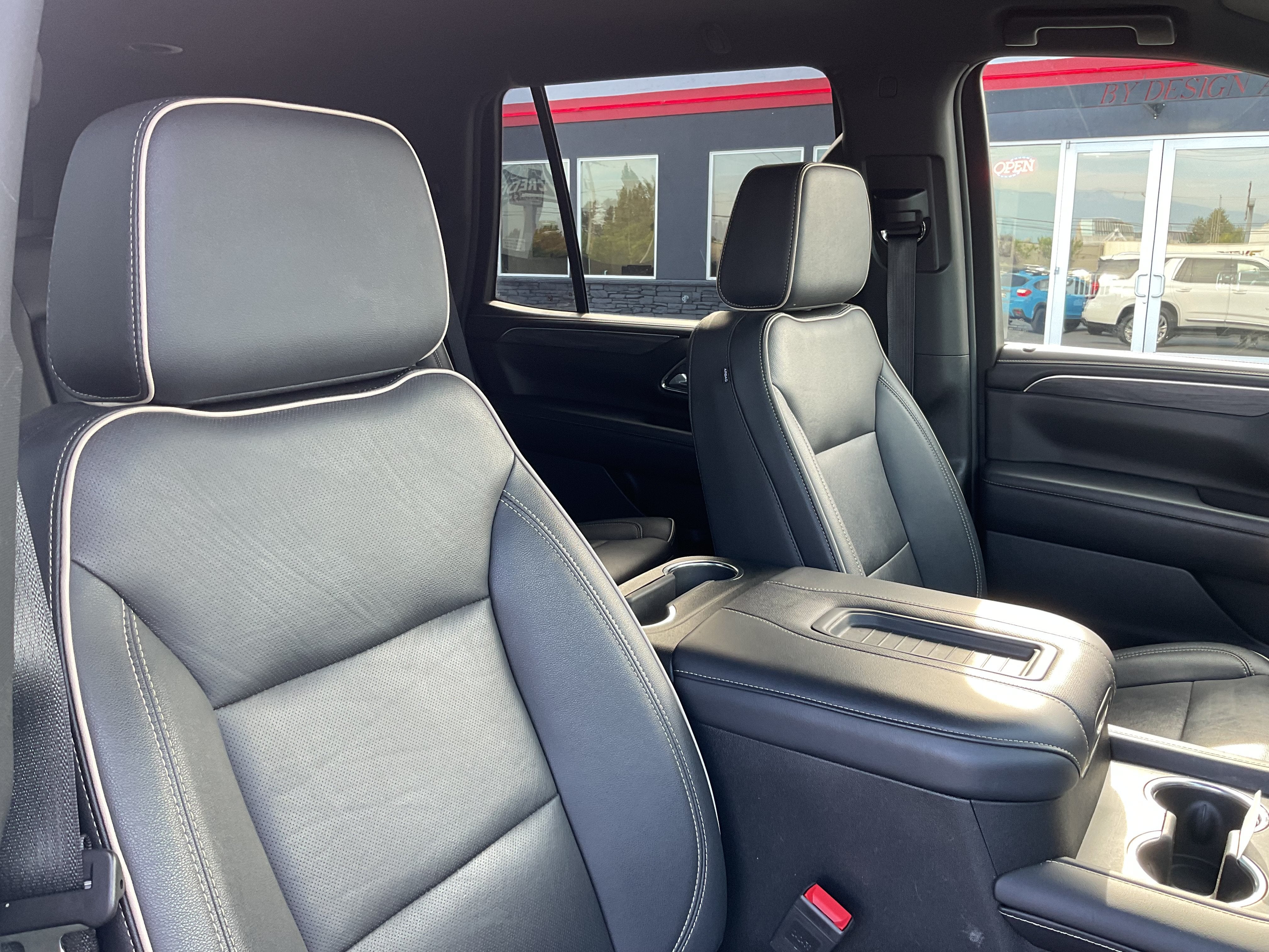 2024 GMC Yukon SLT