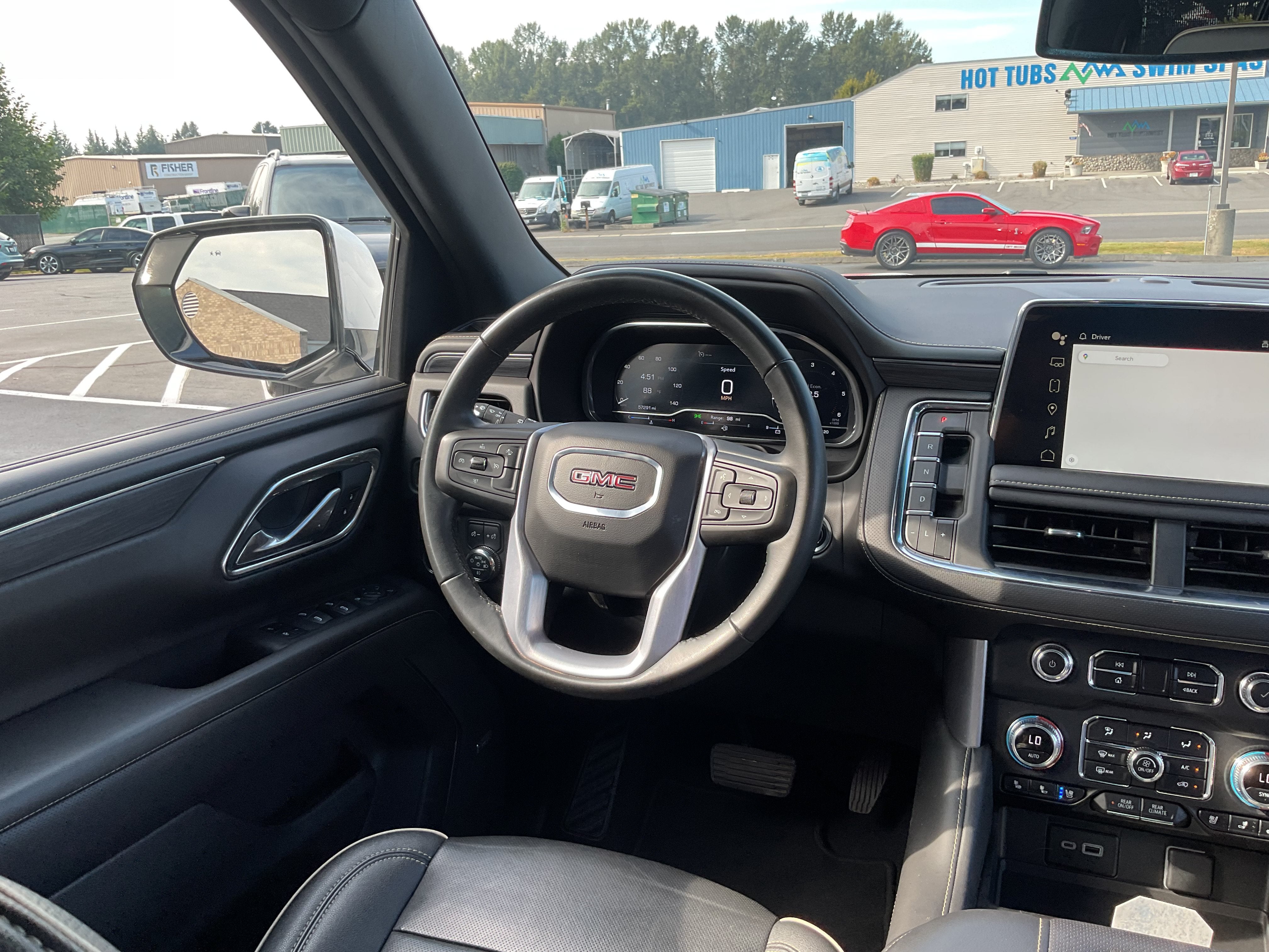2024 GMC Yukon SLT