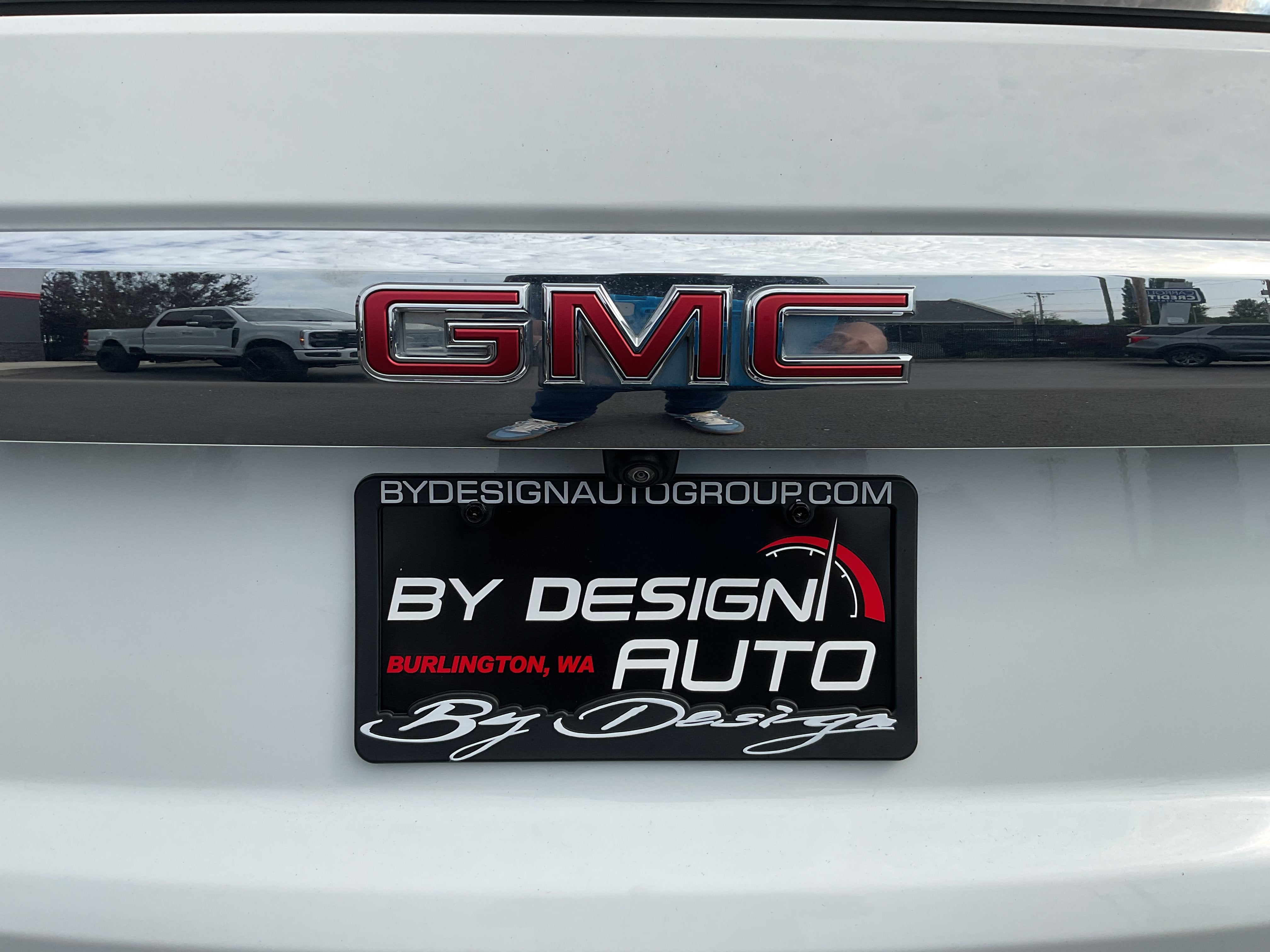 2024 GMC Yukon SLT