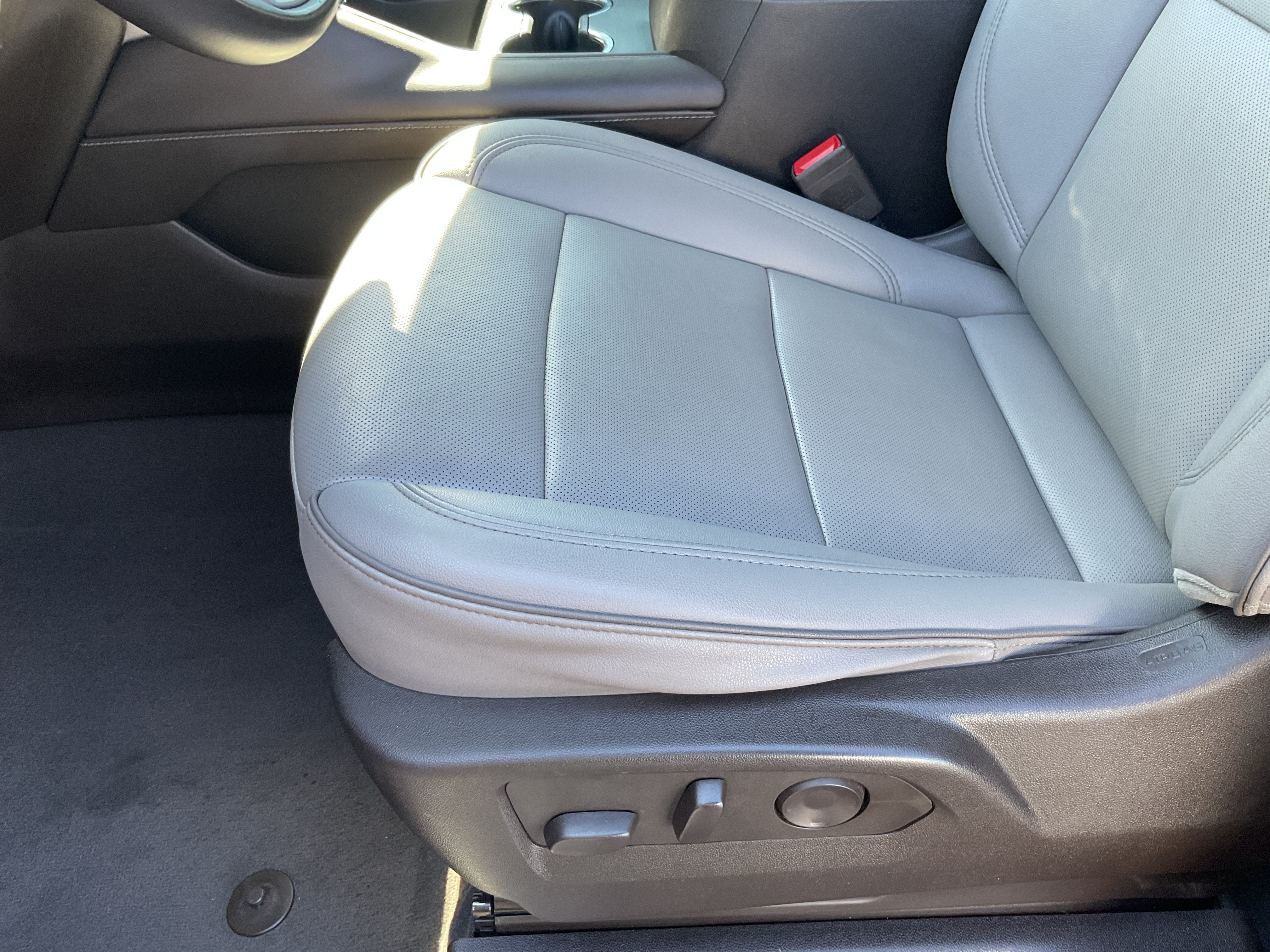 2024 GMC Yukon XL 4x4 SLT